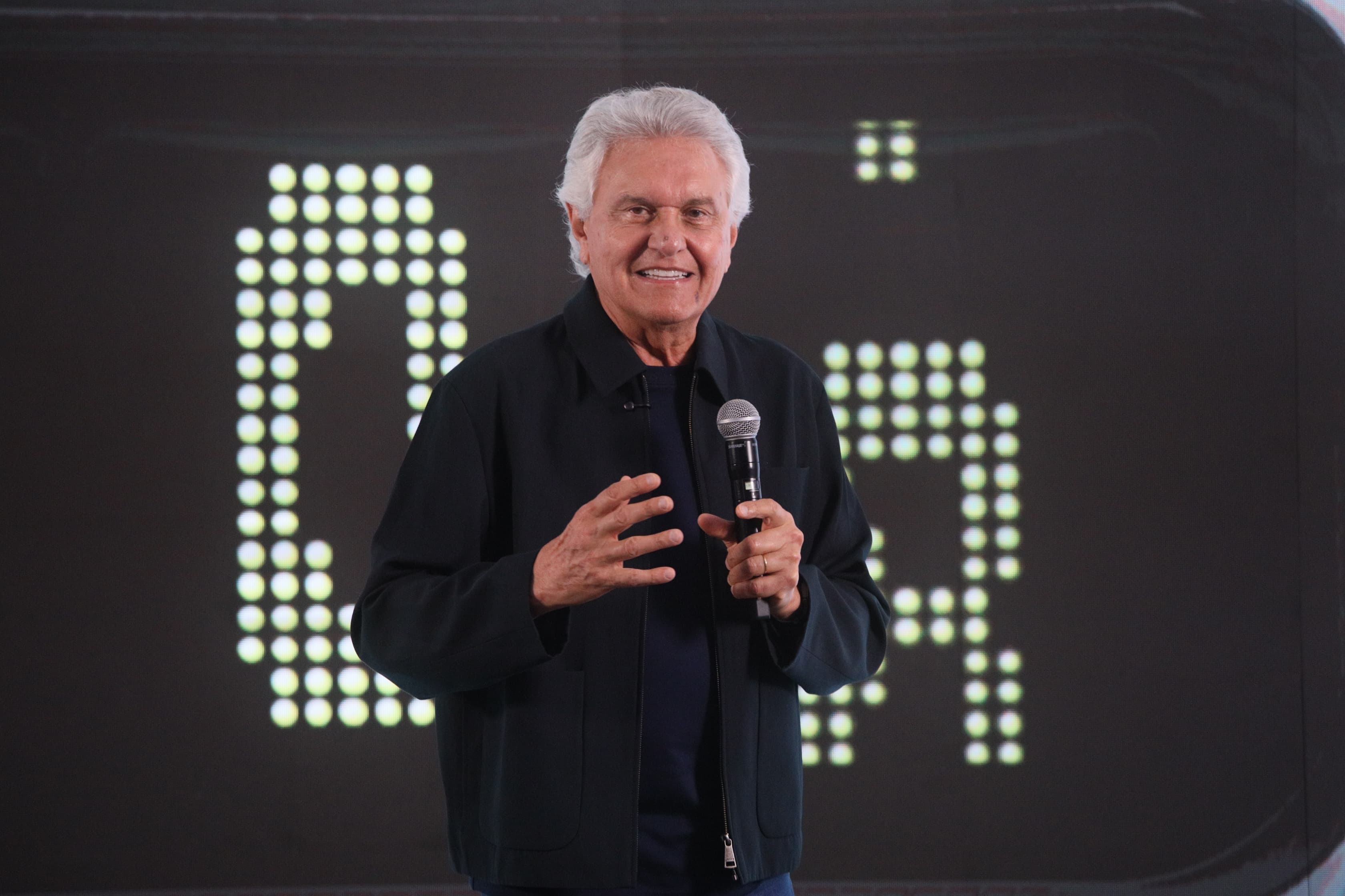 Caiado ministro? Flávio Bolsonaro evita comentar potencial nomeação, mas diz que concordam ‘115%’