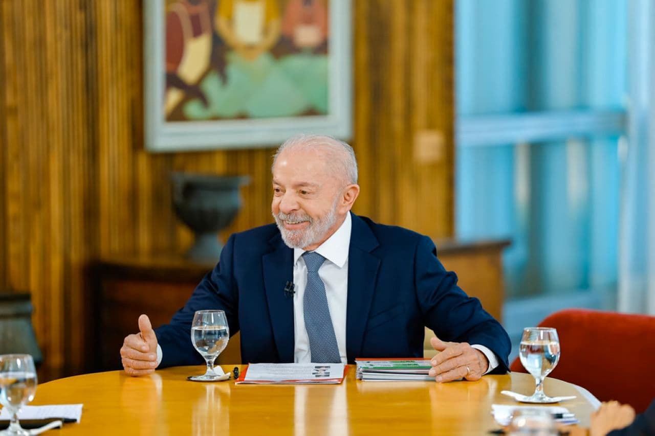 Lula anuncia PEC para zerar tarifa do transporte coletivo nos finais de semana