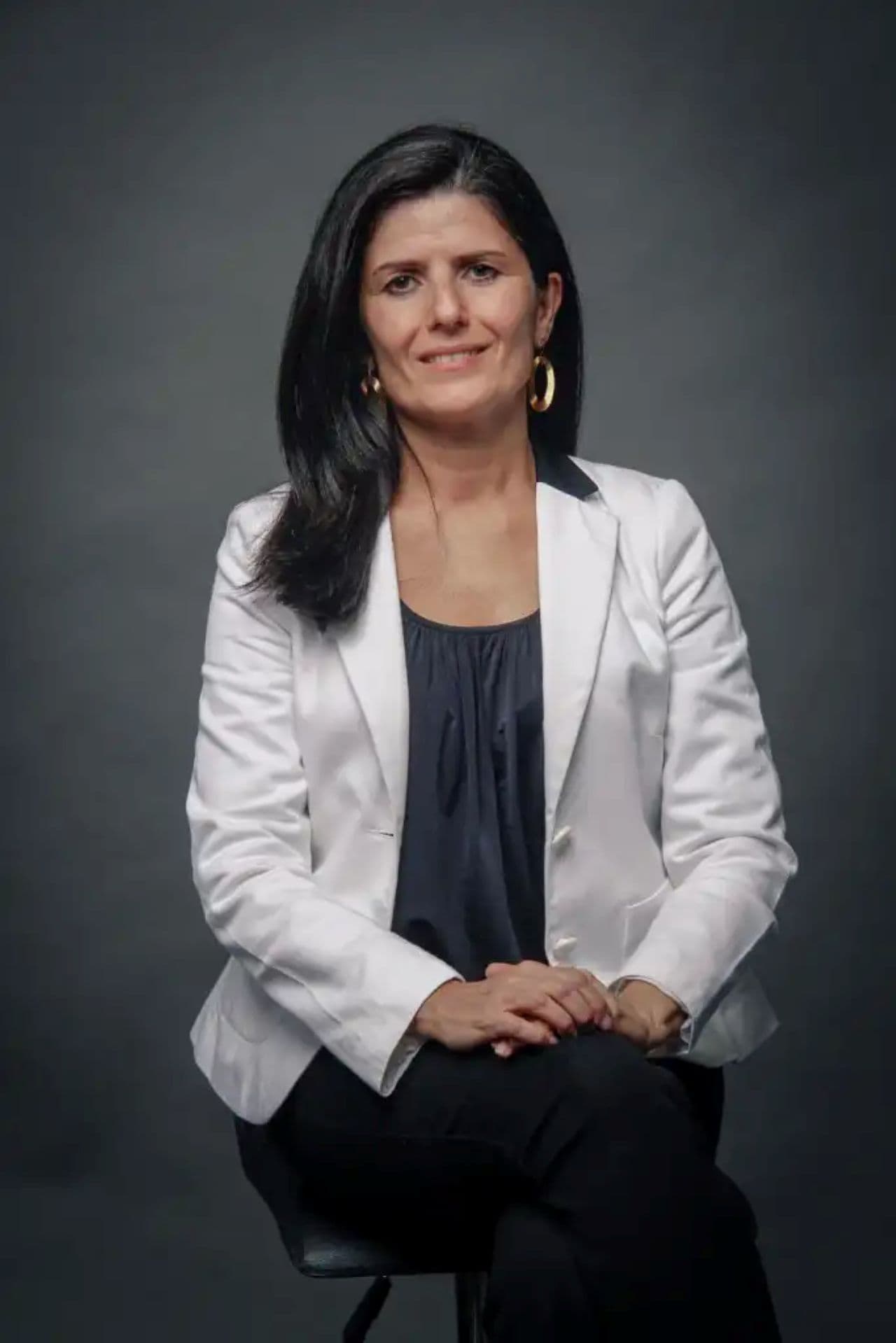 ‘Não existe cortar gastos no Brasil’, avalia Zeina Latif, que defende ajustes no abono salarial e no BPC