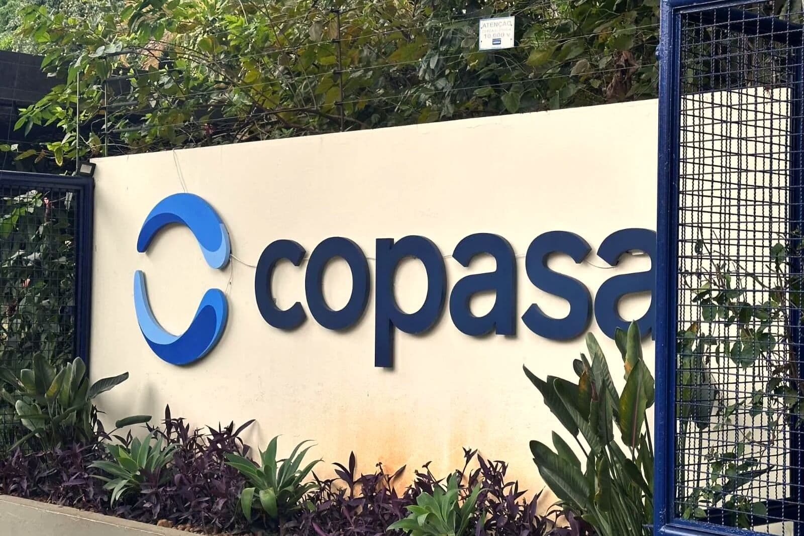 Itaúsa (ITSA4), ao lado da Aegea, entra na disputa por uma fatia na Copasa (CSMG3); confira proposta