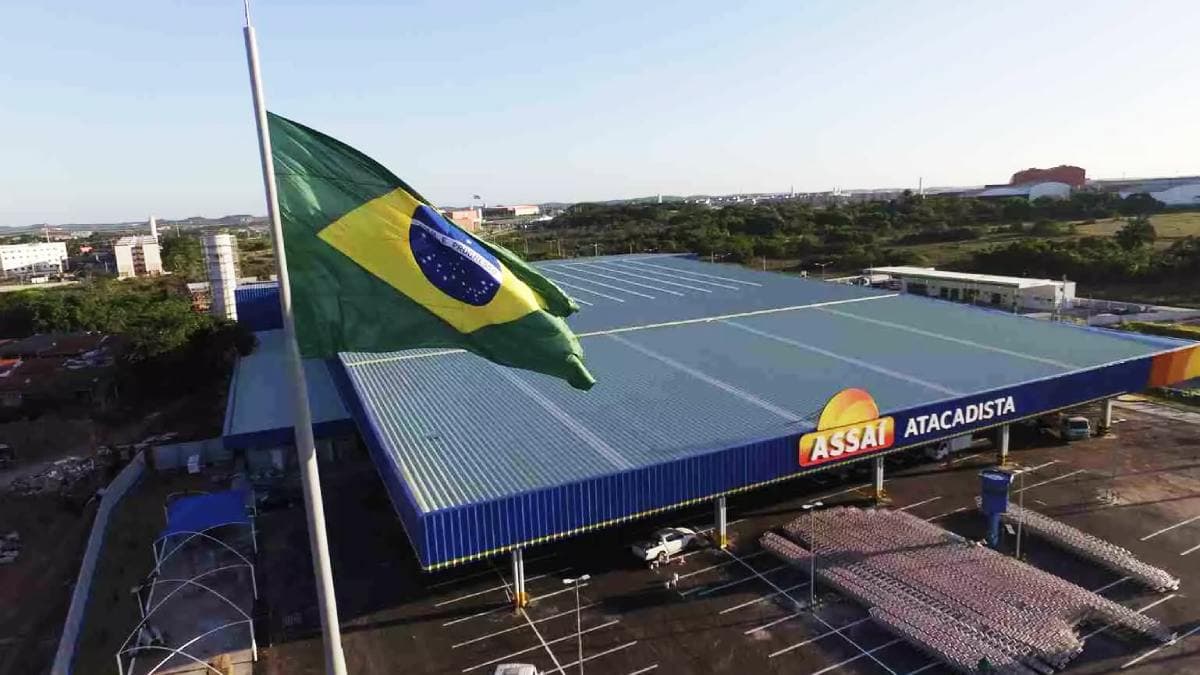 Maior fundo imobiliário de renda urbana da B3 pretende captar até R$ 1,8 bilhão em nova emissão, de olho em aquisições e dividendos
