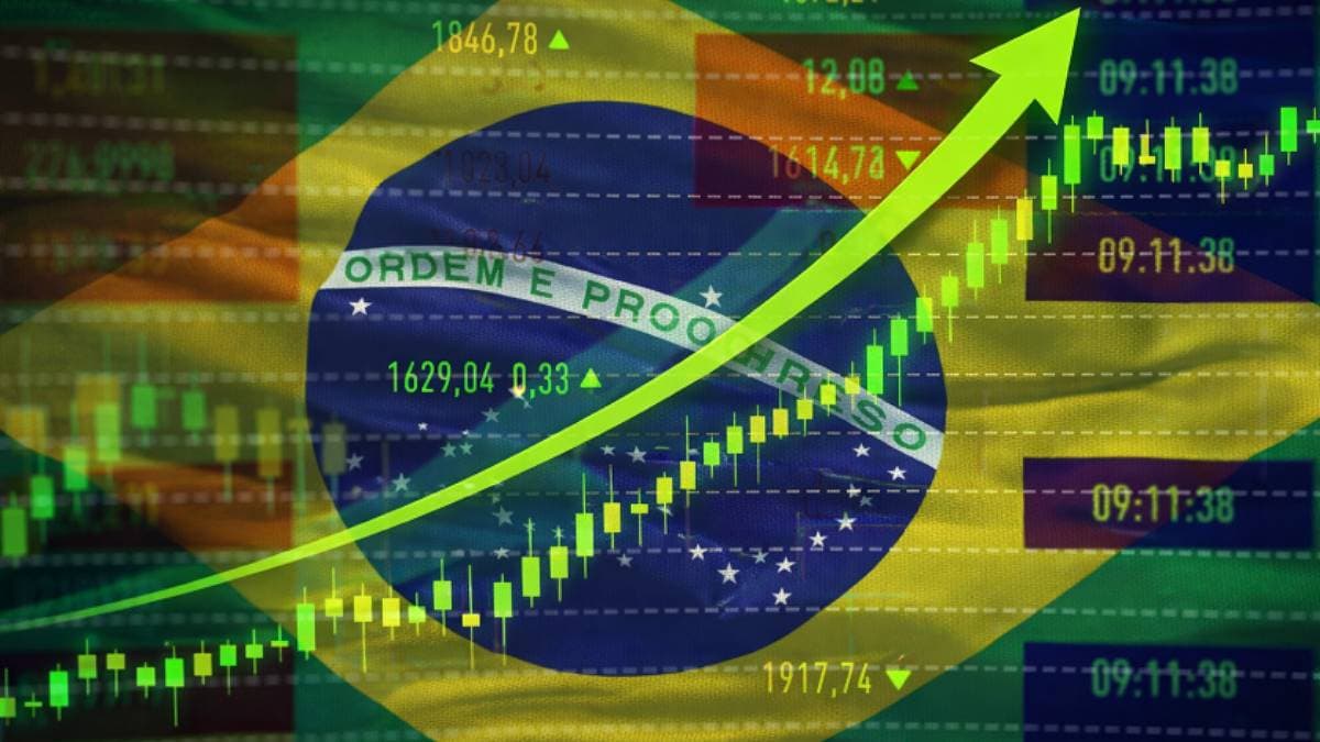 Fitch diz que Brasil vai crescer mais em 2026, mas inflação acima do teto, Selic mais alta e eleições complicam o caminho