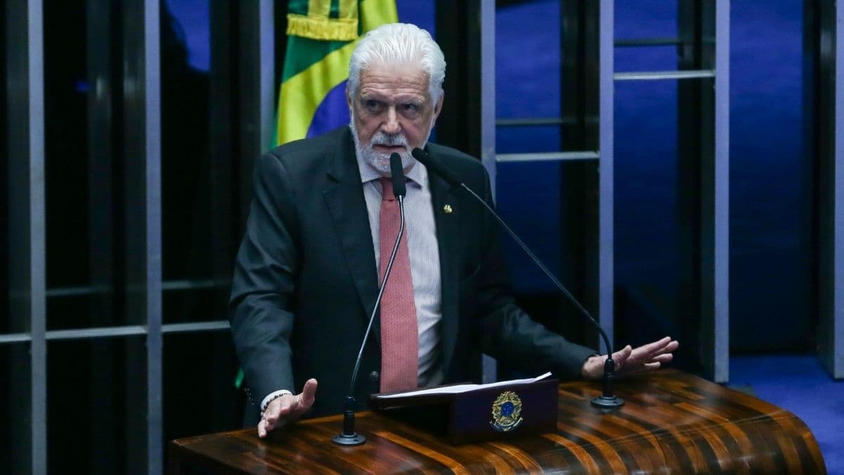 Jaques Wagner (PT-BA) decide deixar liderança do governo no Senado após reunião com Lula