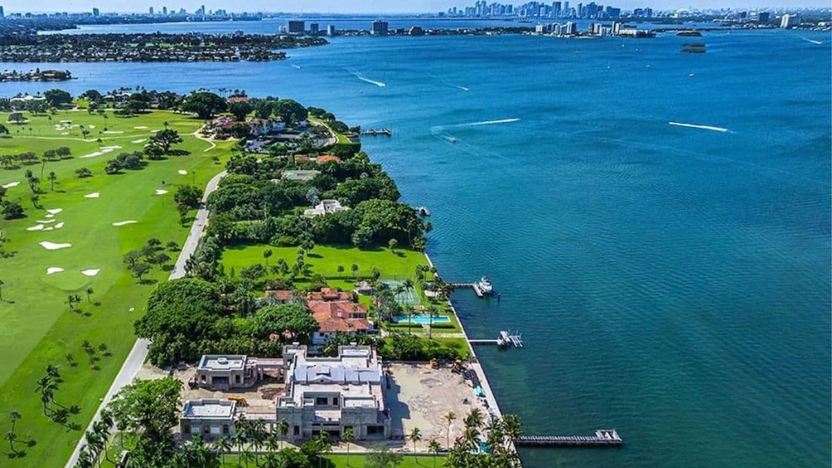 ‘Bunker dos bilionários’: veja como era antes a ilha artificial em Miami onde hoje moram os super-ricos