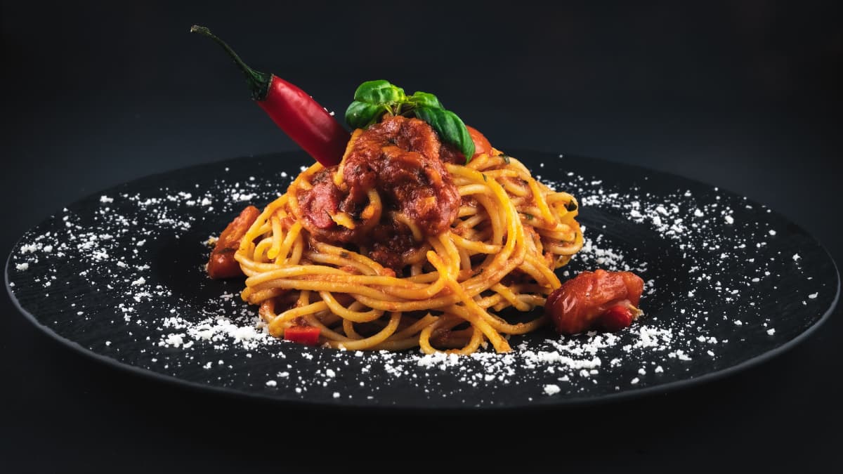 Dia do Macarrão: chefs explicam por que o mesmo prato pode custar R$ 30 em um restaurante e R$ 300 em outro