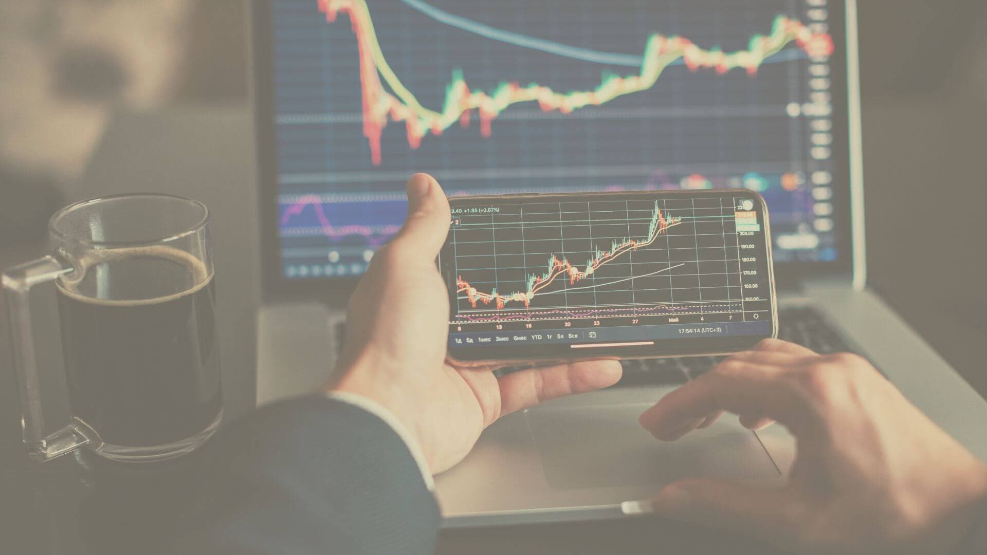 Rally do Ibovespa: é hora de investir em ações?