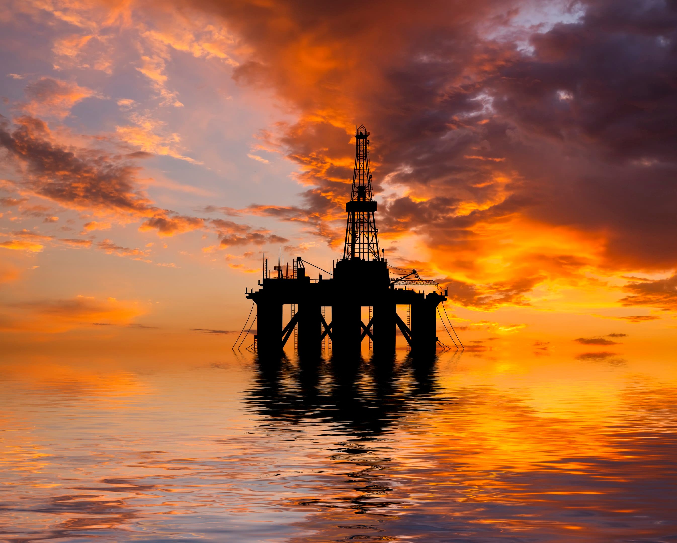 Produção de petróleo em campo offshore da China supera 2,8 mil toneladas diárias