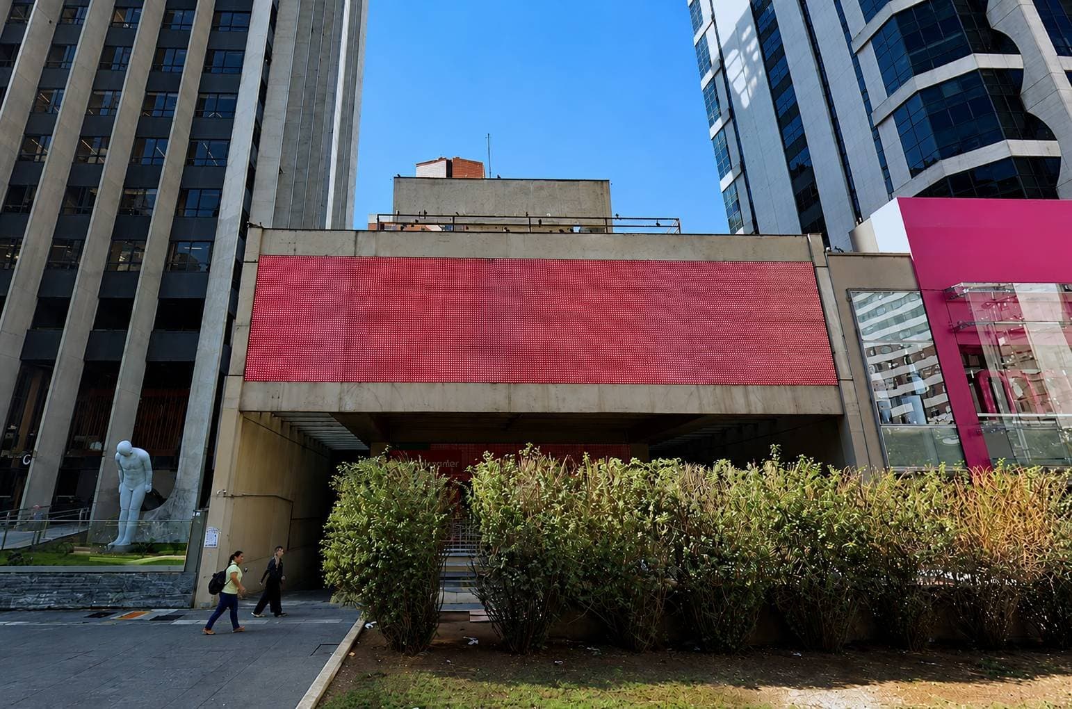 Lembra da sua antiga agência do banco? Virou academia de ginástica