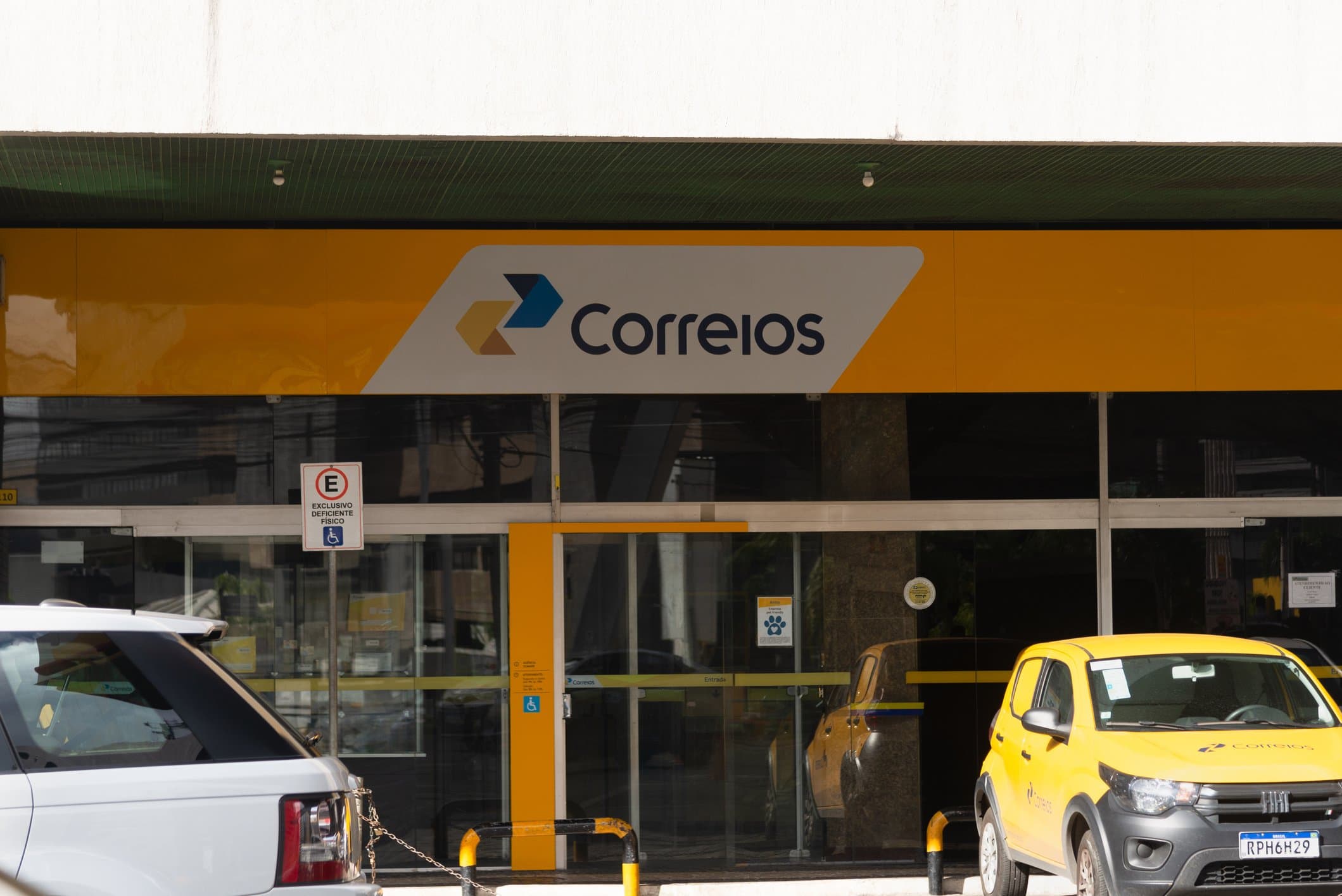 Correios têm prejuízo de R$ 3,1 bilhões no 1º trimestre, com queda de receita e elevação de custos