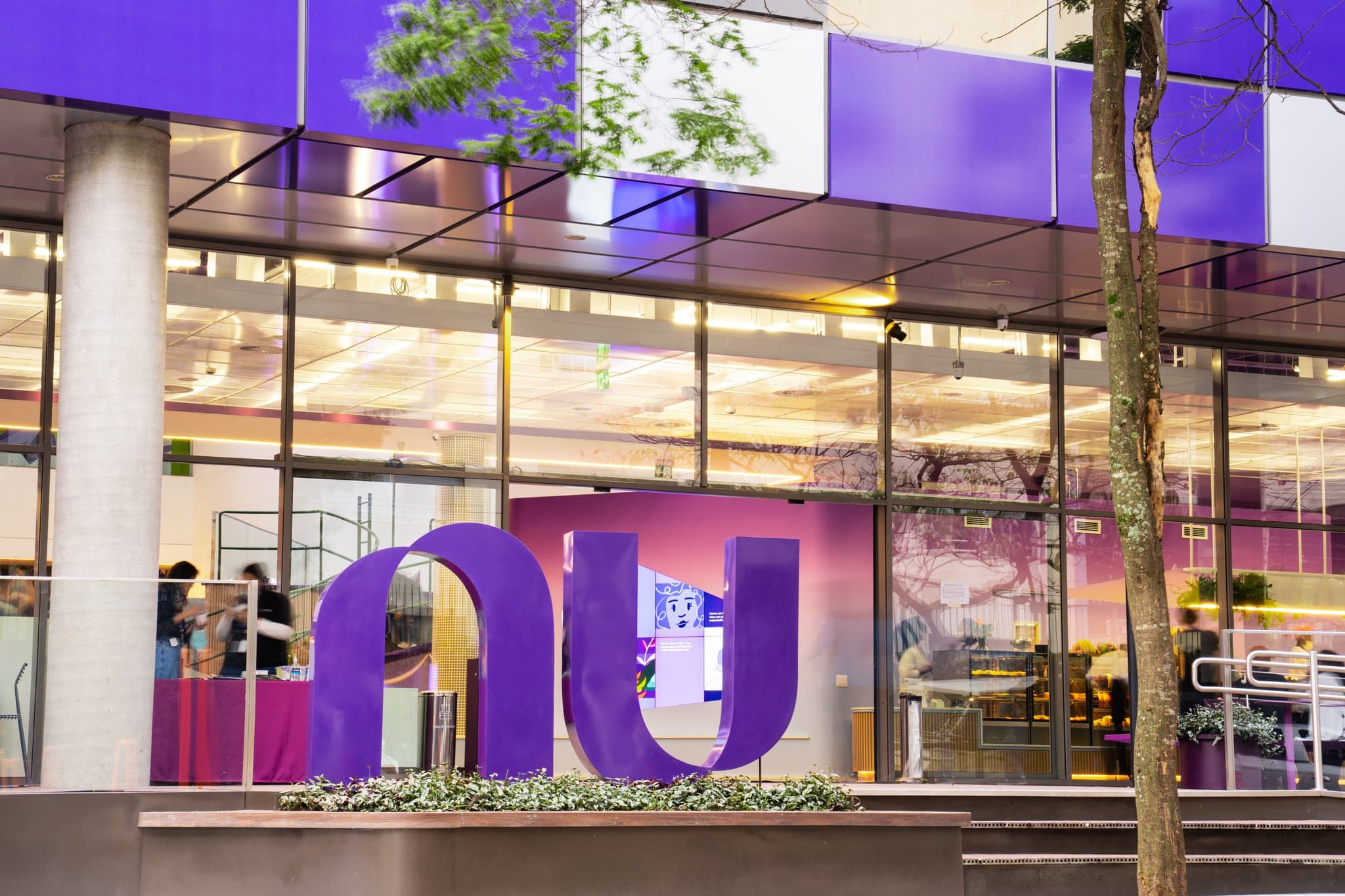 Nubank nomeia Rob Livingston como Diretor Financeiro, em substituição a Guilherme Lago