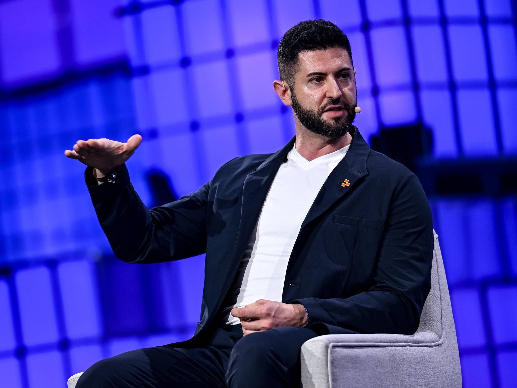 Vibe coding não vai cortar empregos, diz italiano à frente de negócio de US$ 9 bi com IA