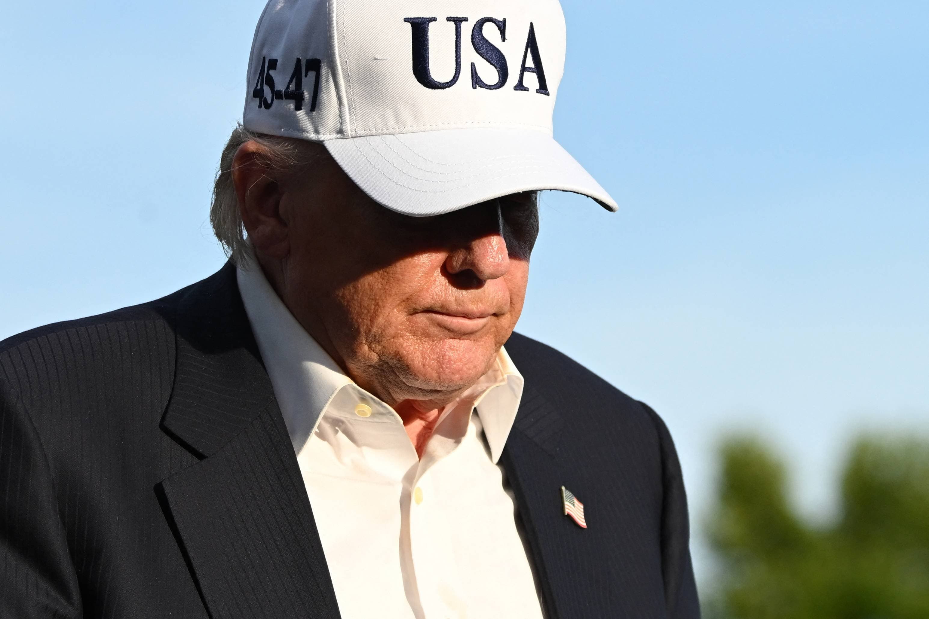 Quase 8 em 10 pessoas do mundo não confiam em Trump, diz pesquisa