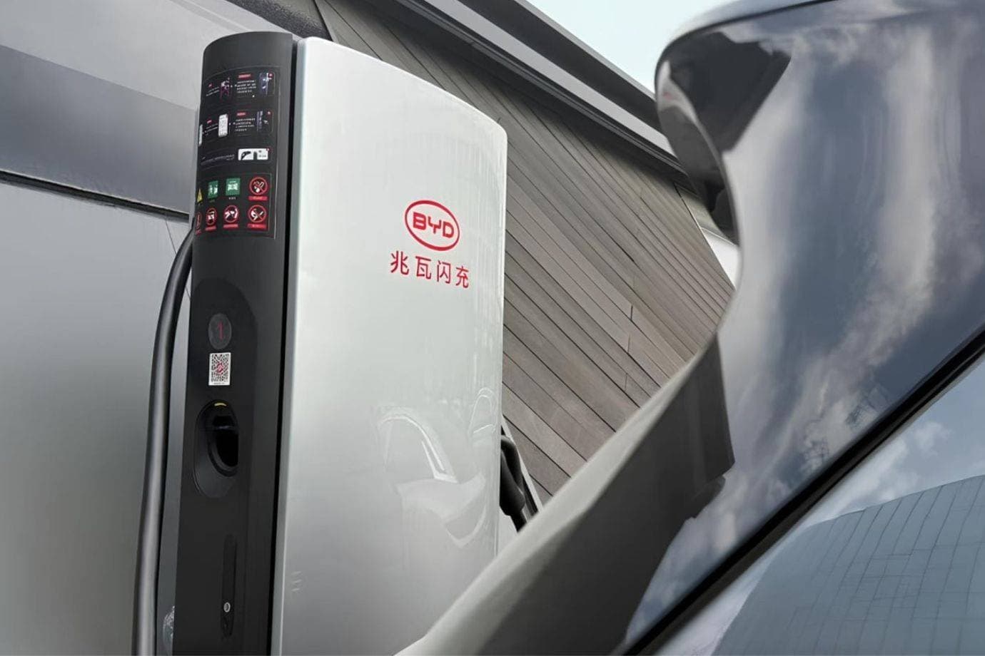 China registra mais de 22 milhões de pontos de recarga para veículos elétricos até maio