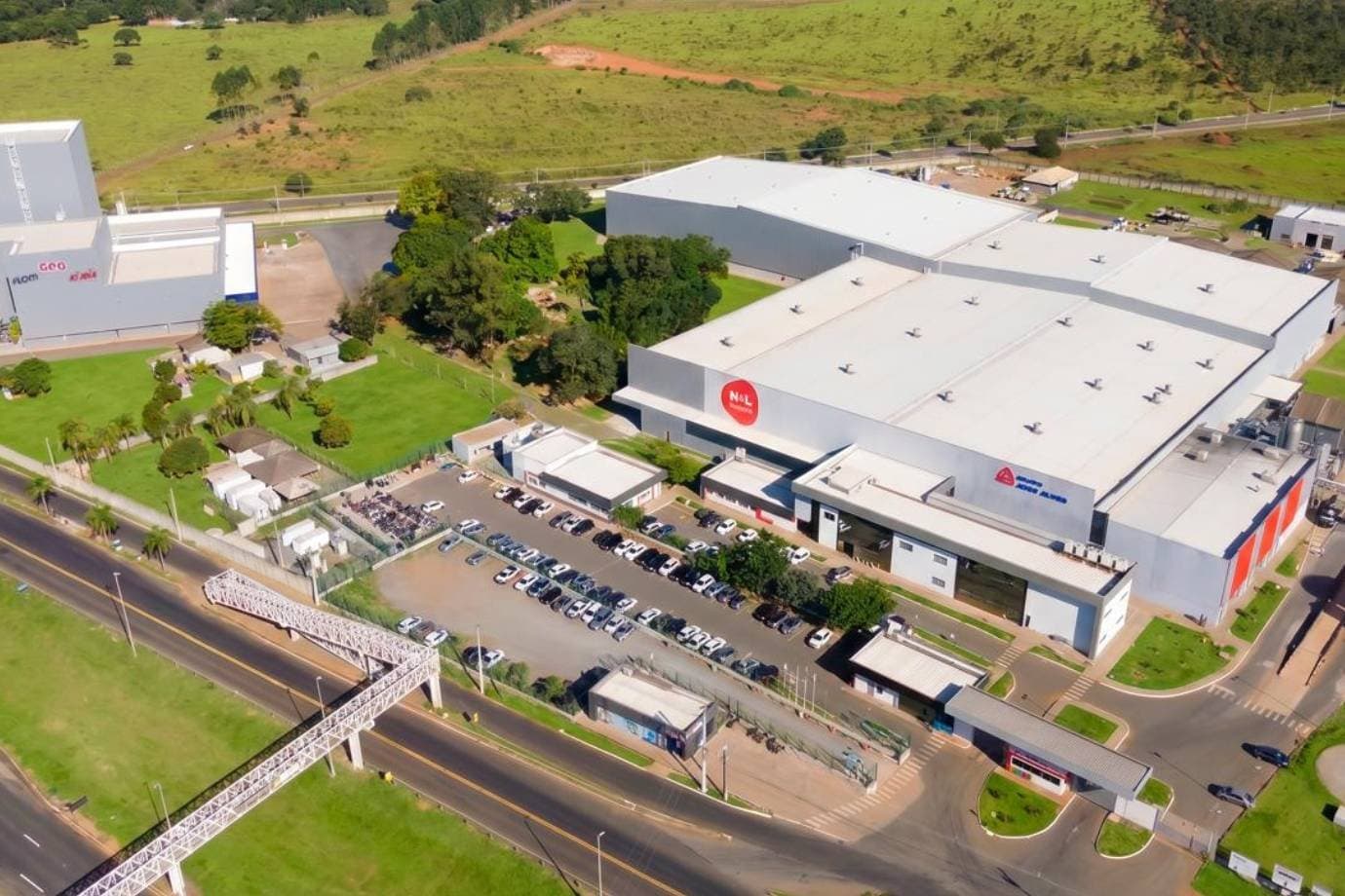 Da Coca-Cola ao sabão em pó: Grupo José Alves amplia fábrica em Goiás rumo aos R$ 10 bi