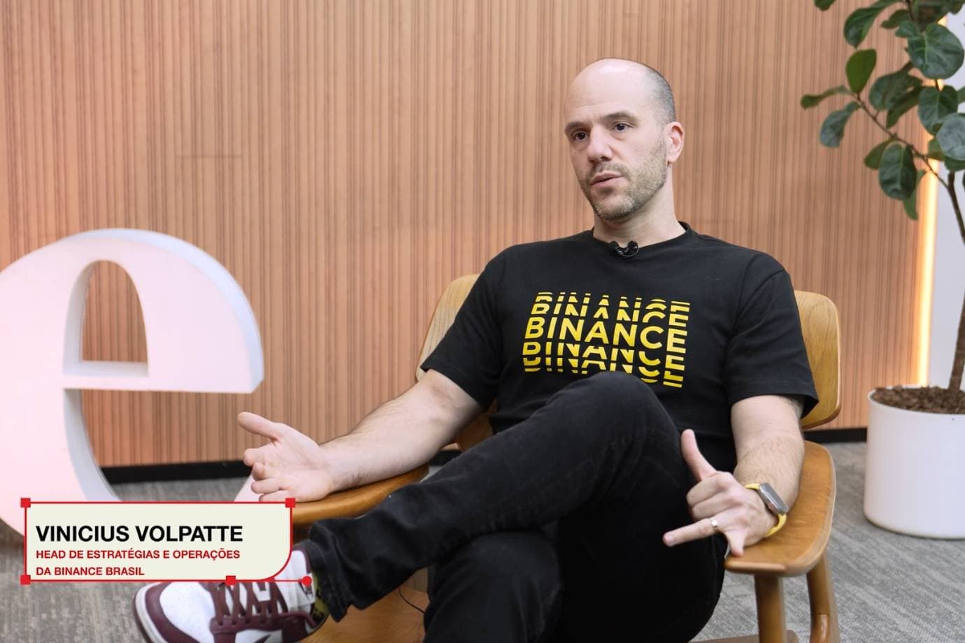 IA ajuda investidores do mercado financeiro e de criptomoedas