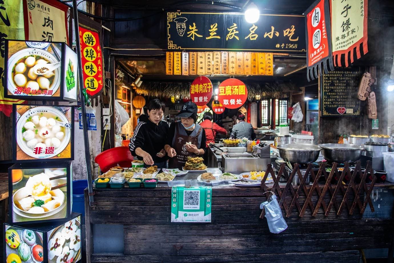 China exporta como nunca, mas crise imobiliária freia crescimento