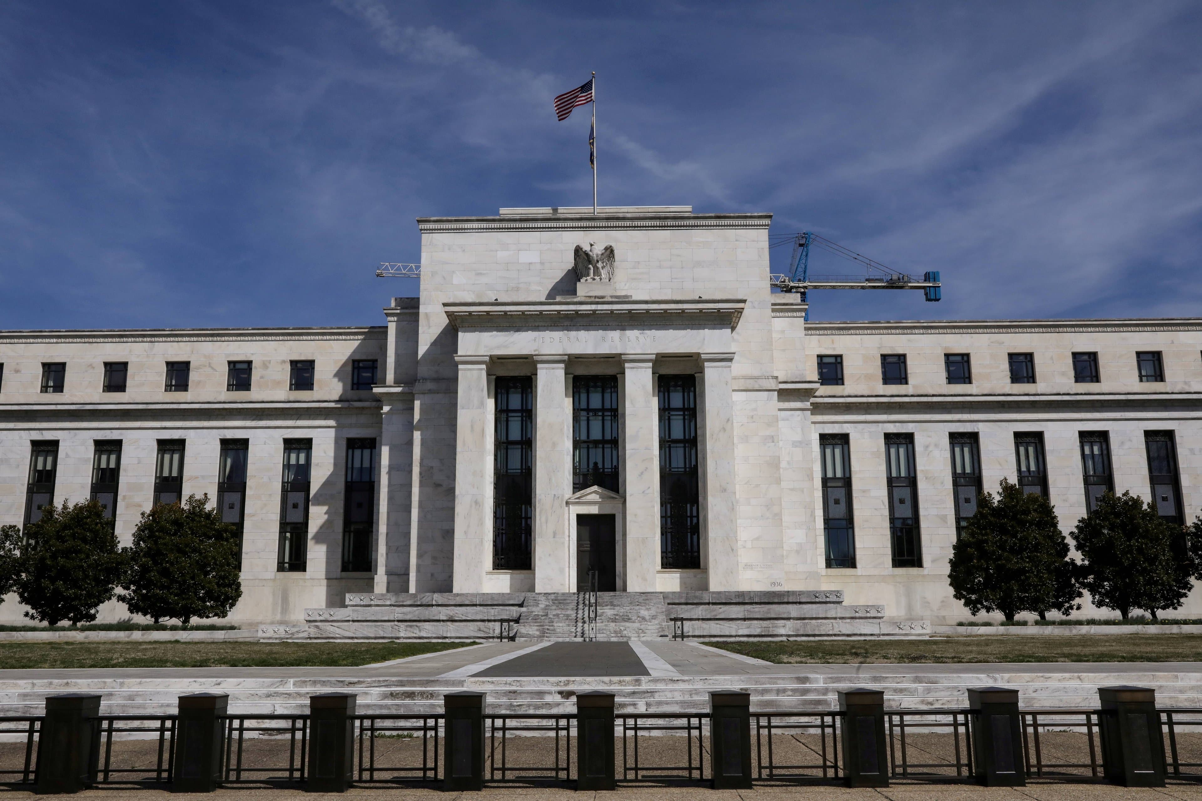 Livro Bege do Fed mostra crescimento moderado e inflação persistente nos EUA