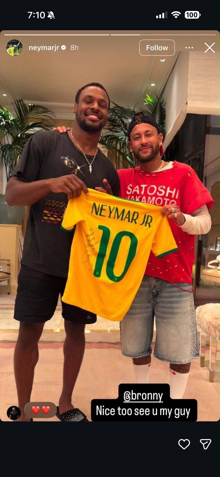 Neymar posta foto com camiseta de R$ 2,4 mil em referência ao criador do bitcoin