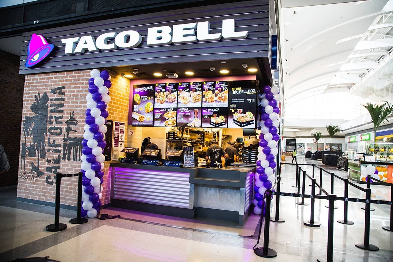 Surto de doença leva Taco Bell a retirar alface do cardápio nos EUA