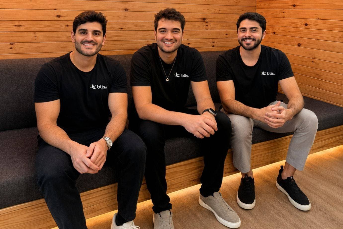 Aos 19, eles faziam dinheiro cortando cabelo na pandemia. Agora vão faturar R$ 12 milhões em viagens