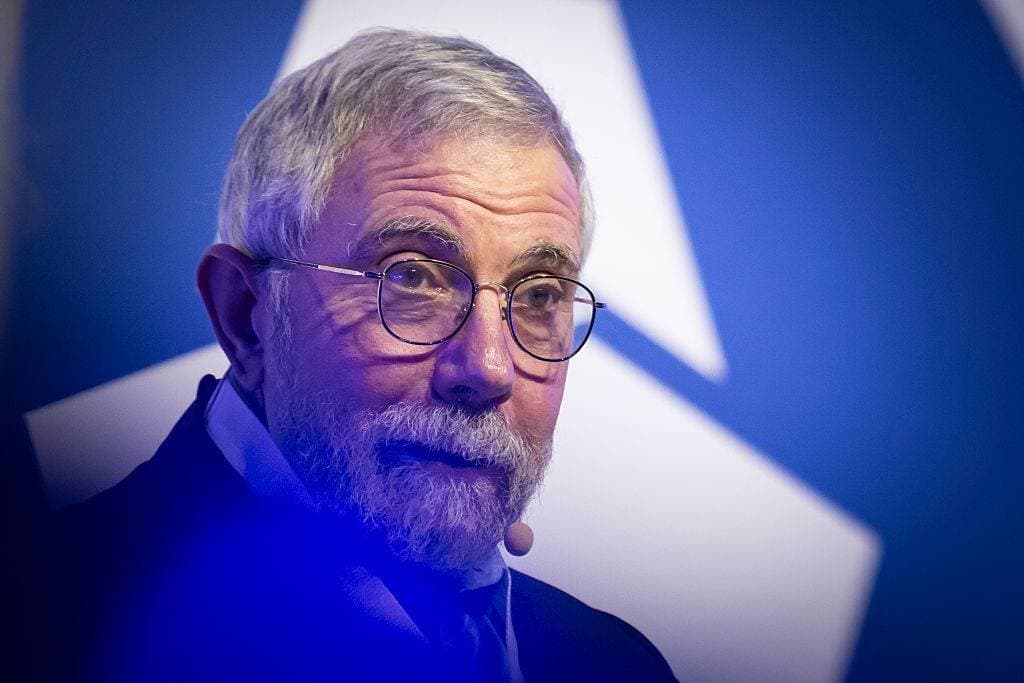 Ataque ao Pix é 'guerra ao futuro' e deve fortalecer Lula, diz ganhador do Nobel