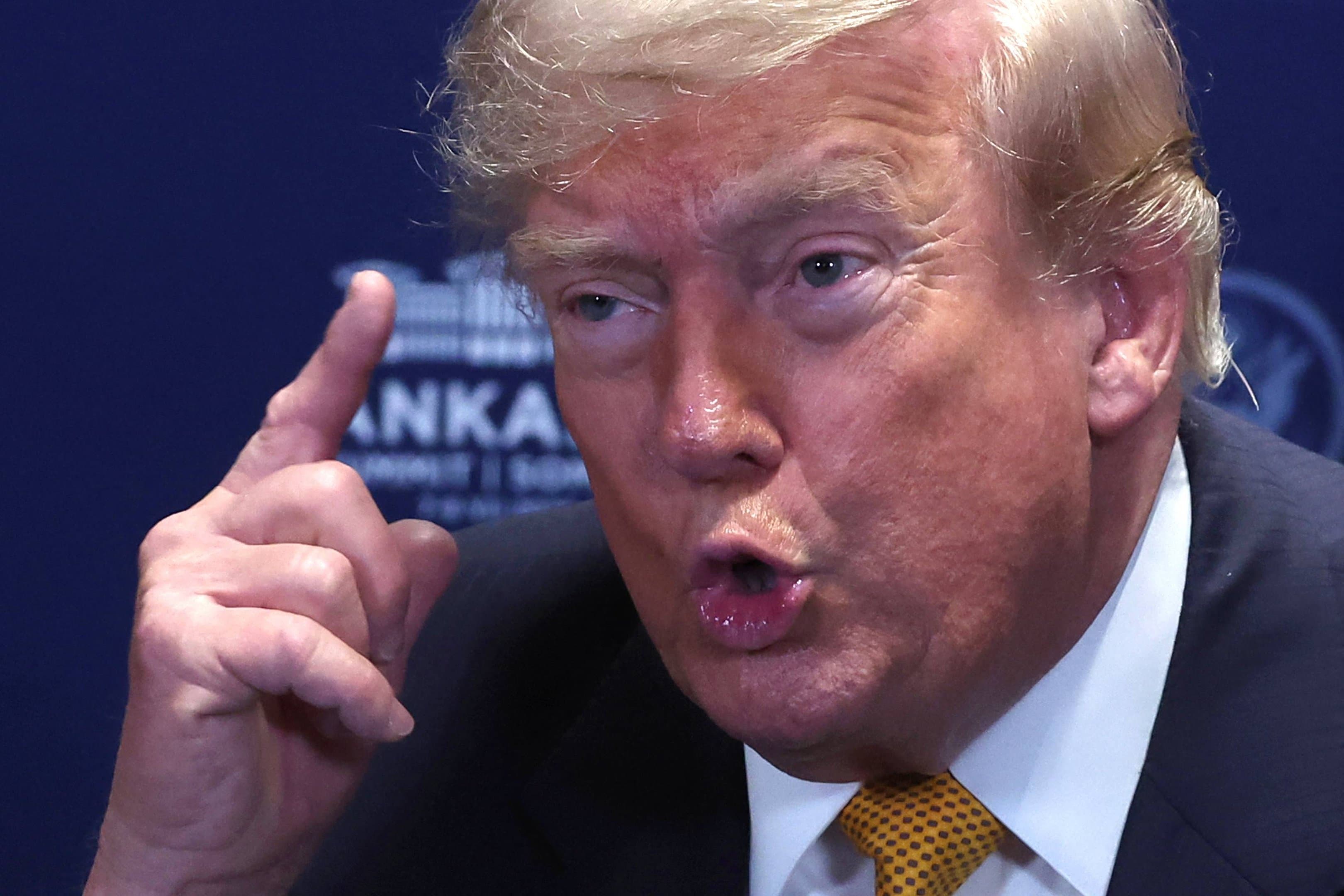 Trump afirma que EUA atacarão bunker nuclear iraniano 'muito em breve'