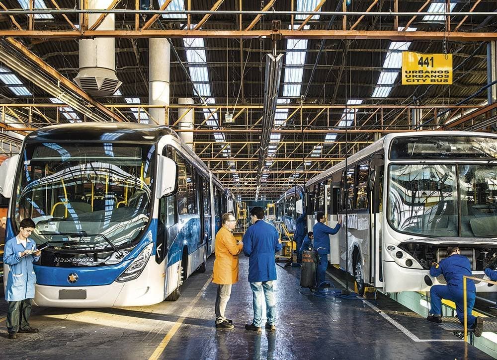 Marcopolo adota tecido feito com PET reciclado em poltronas de ônibus