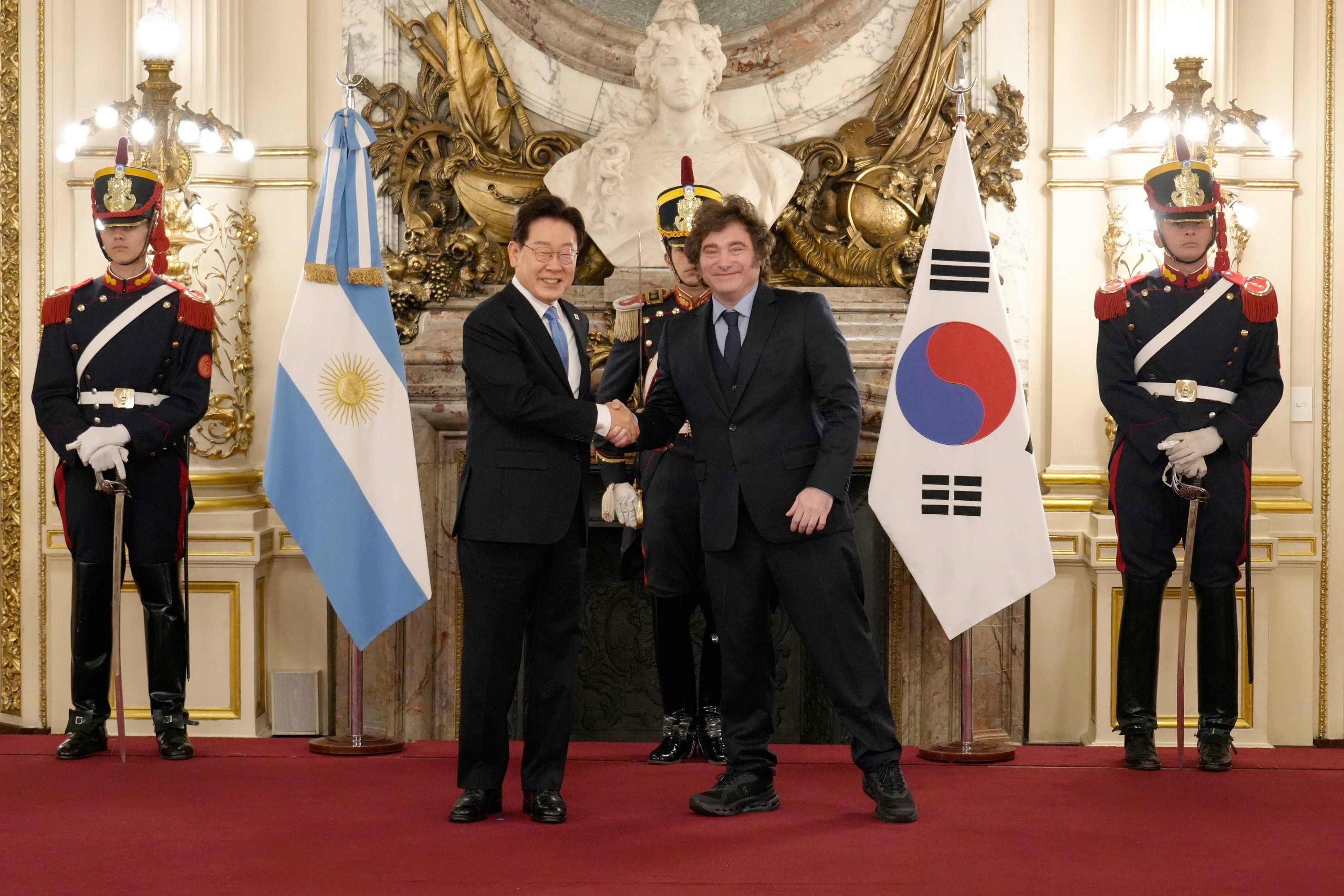 Milei defende Mercosul mais flexível em reunião com presidente da Coreia do Sul