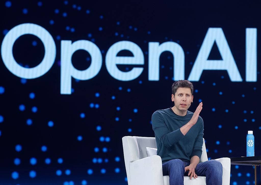 Gadget da OpenAI terá formato de rosquinha, peças móveis e vai custar acima de US$ 300