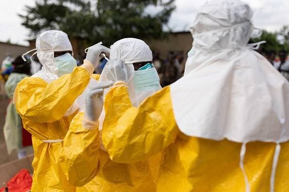 Ebola mata 2.184 na RDC em surto com 4.665 casos