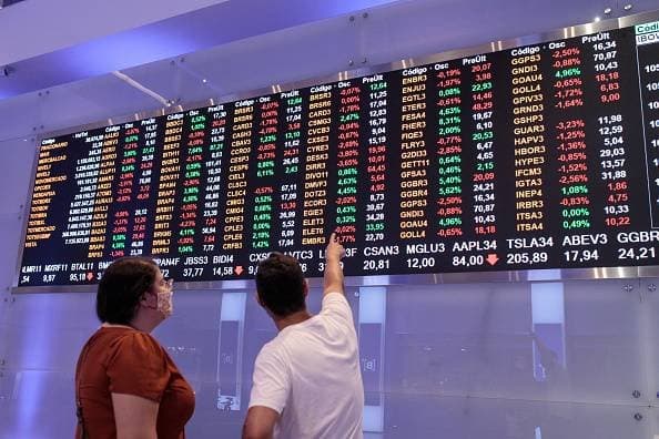 Estrangeiro recua, 'risco eleitoral' cresce e muda perspectiva para o Ibovespa