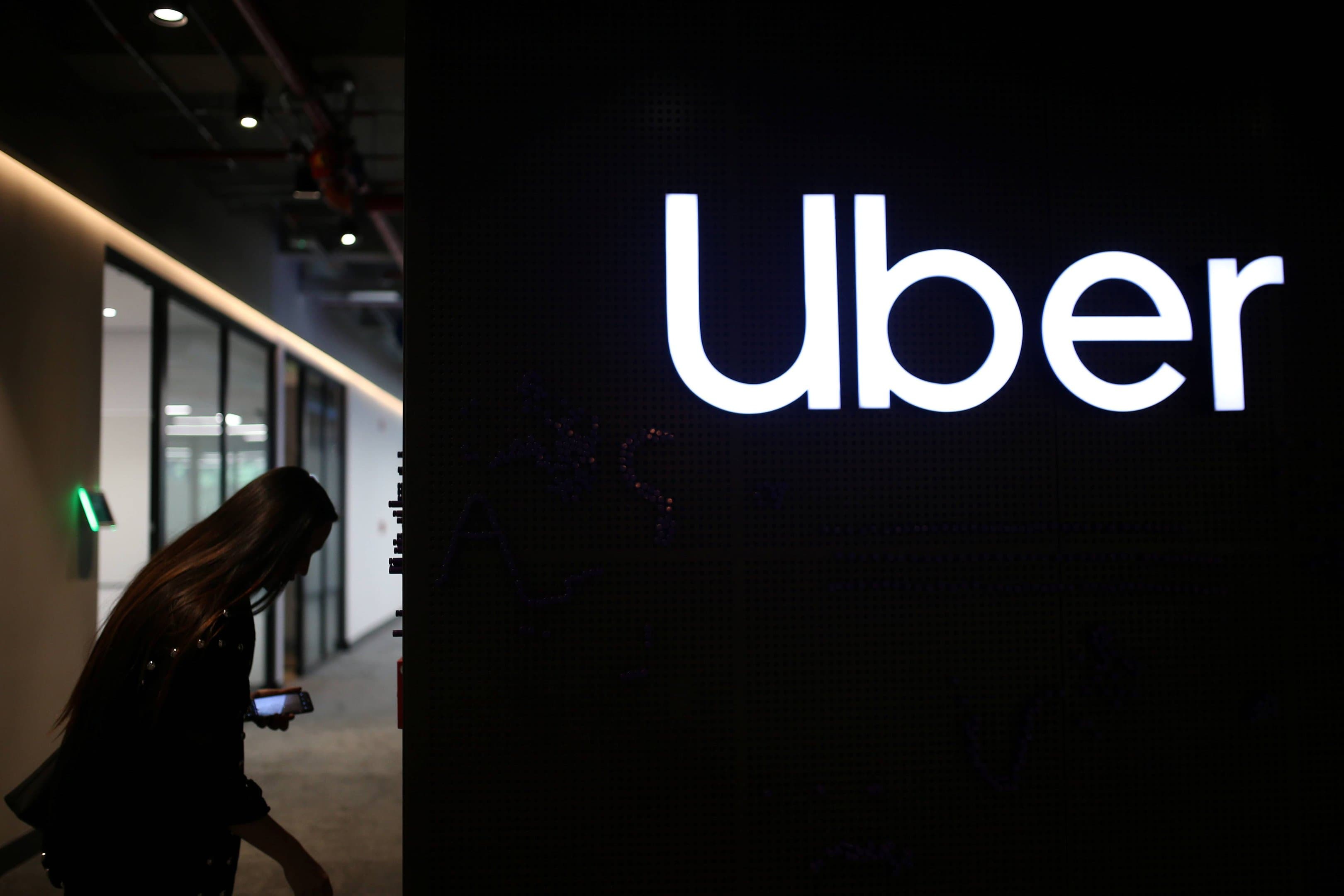 Uber é multada em € 825 milhões por suspender motoristas com algoritmo
