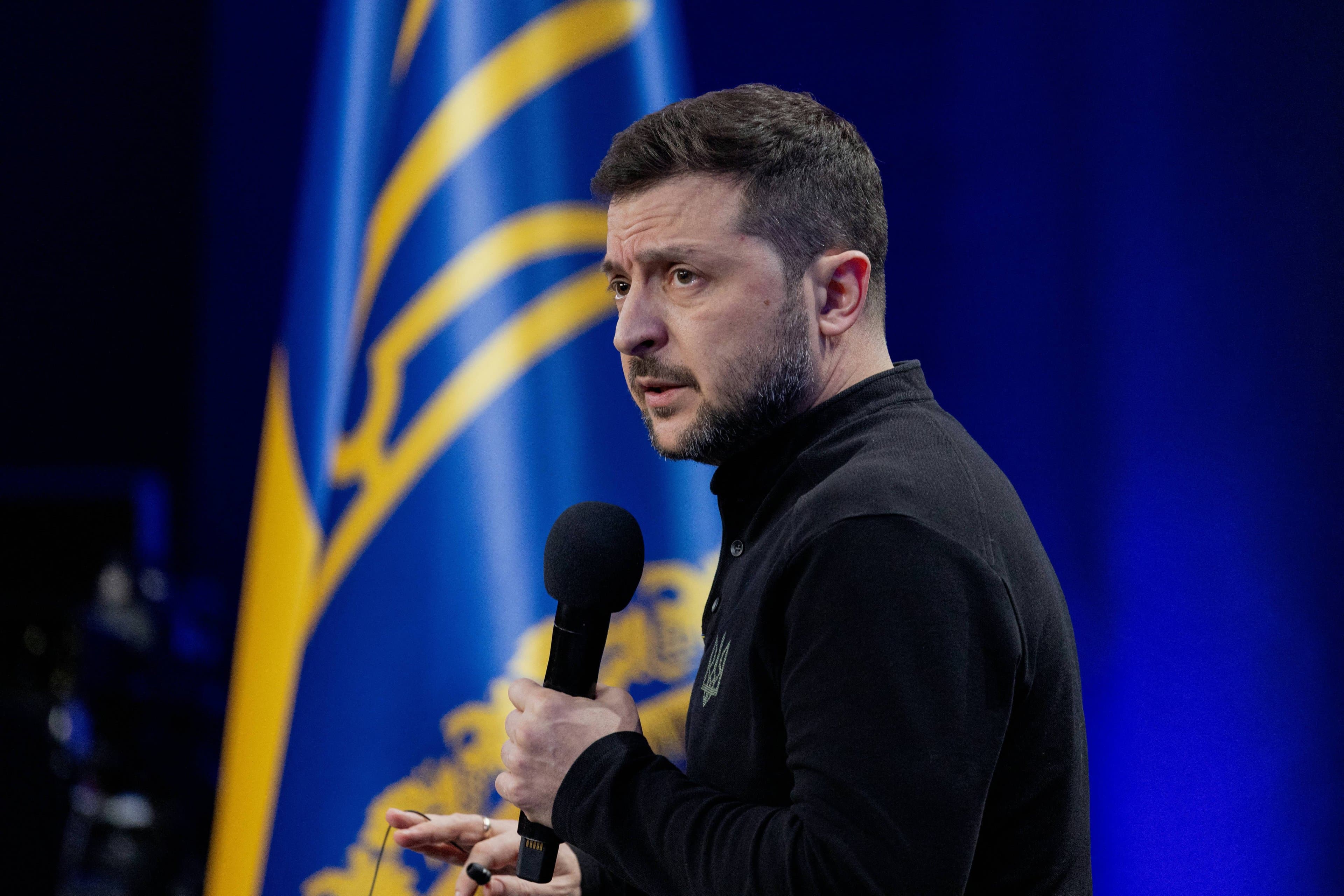 Zelensky afirma que Ucrânia e Rússia buscam alternativas ao Starlink