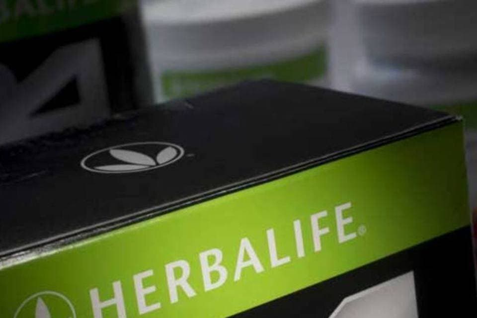 Ação da Herbalife desaba 13% após CEO anunciar saída do cargo