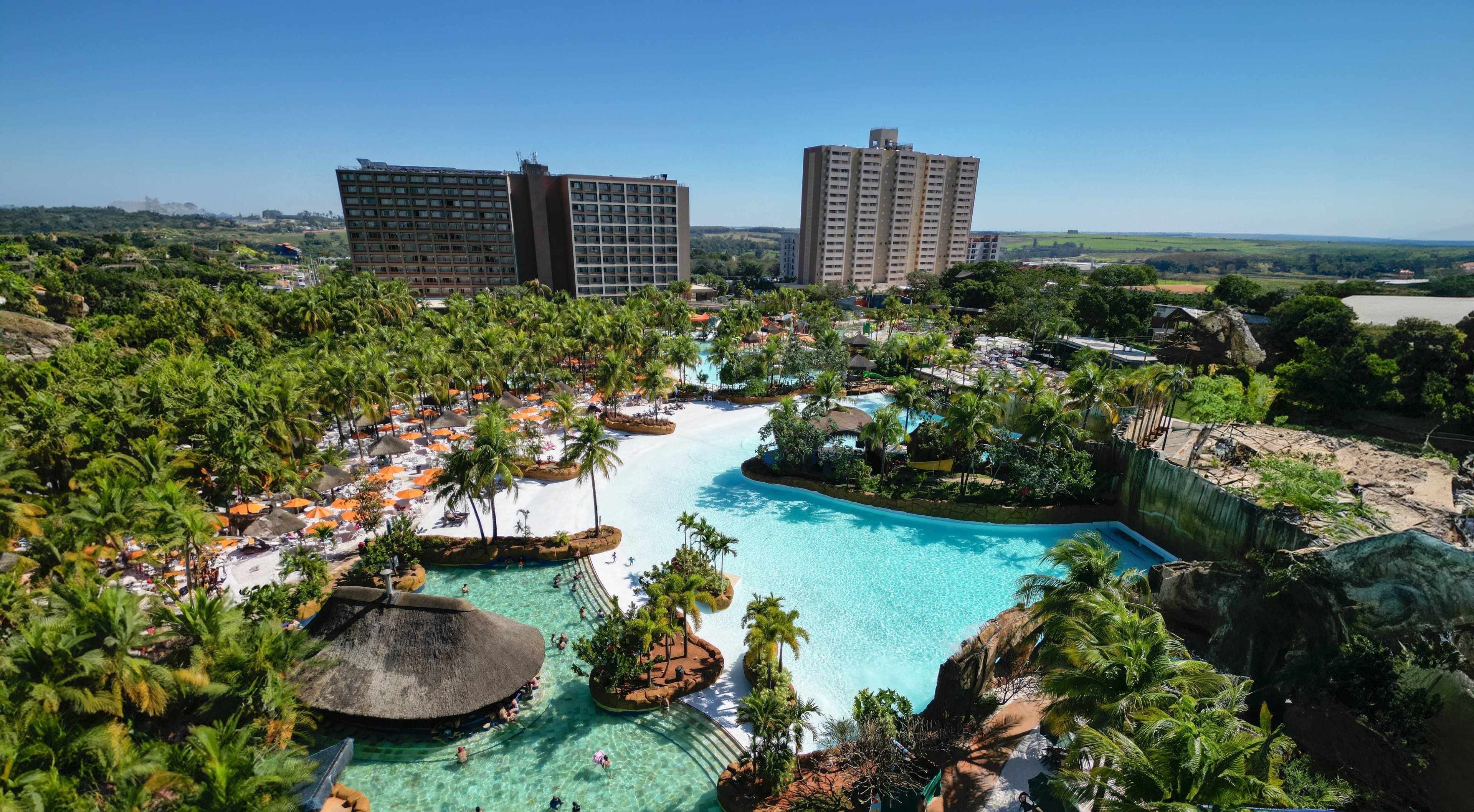 Este parque aquático fatura R$ 750 milhões e ergue um império de cinco resorts no interior de SP