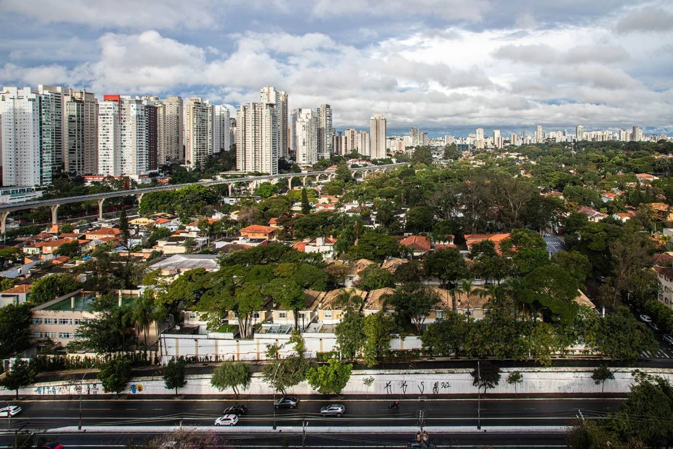 Quanto custa financiar a casa própria em setembro? Compare juros cobrados pelos bancos