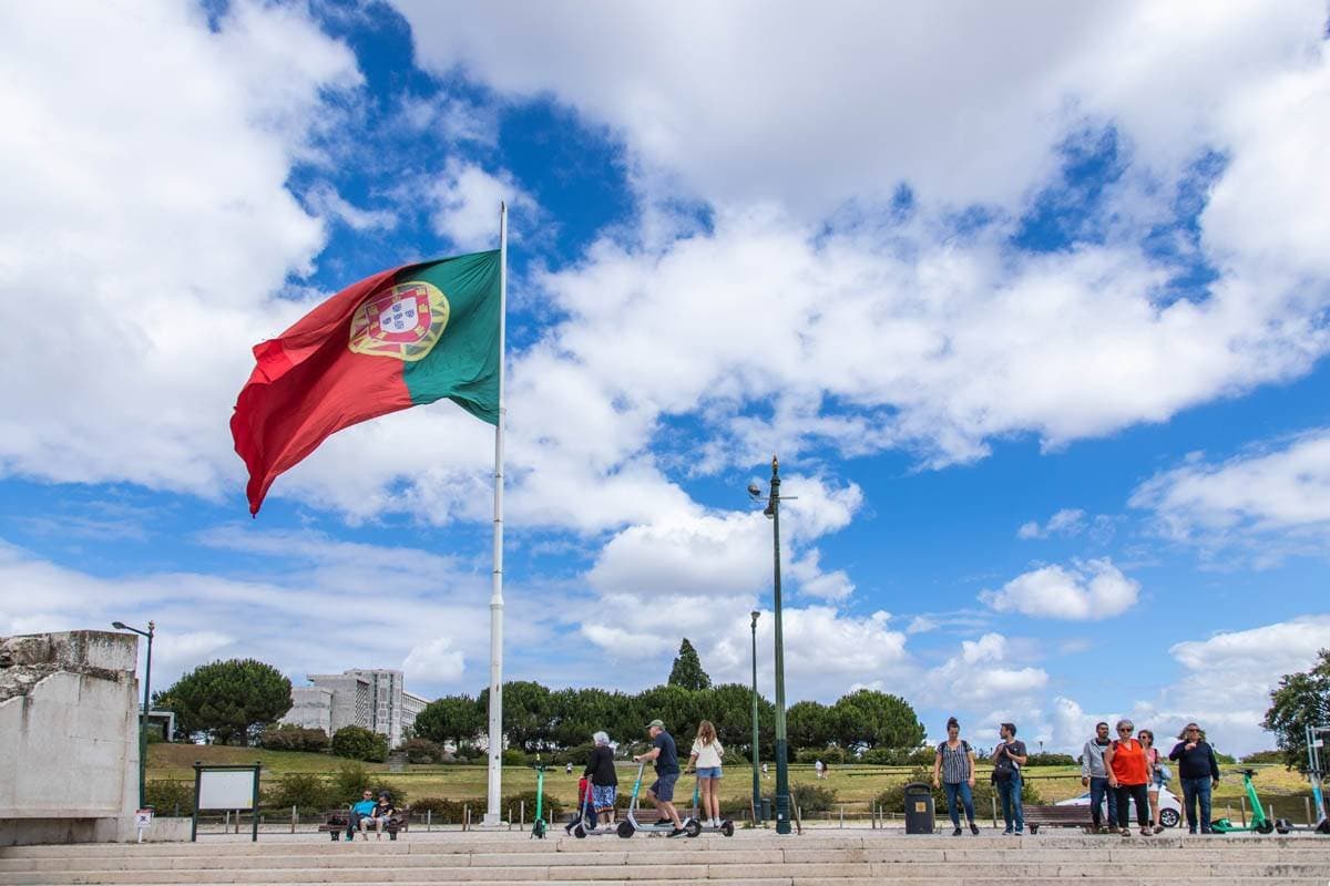 Brasileiros já são 4,3% da população de Portugal