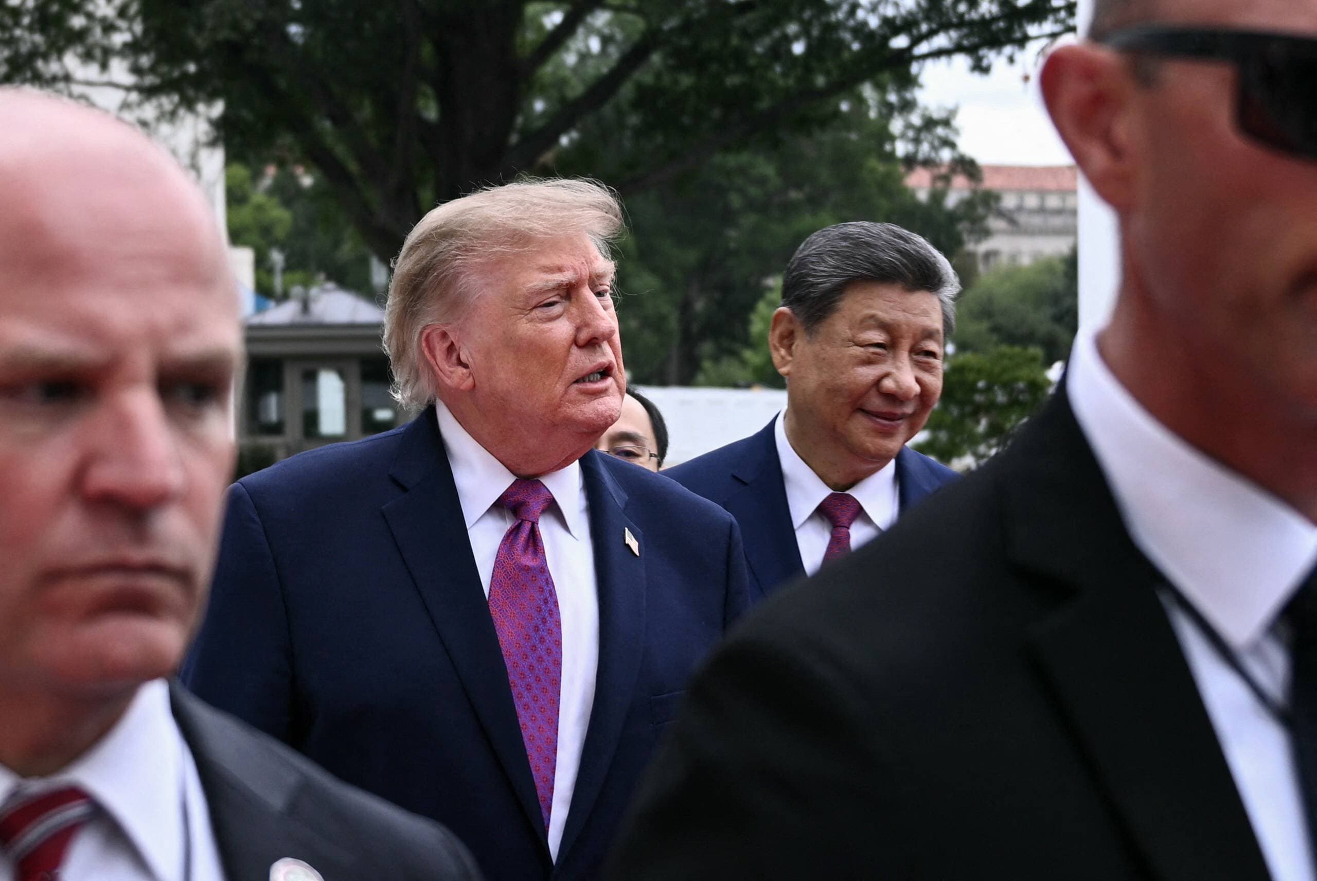 Xi Jinping chega a Washington para discutir relações China-EUA com Trump