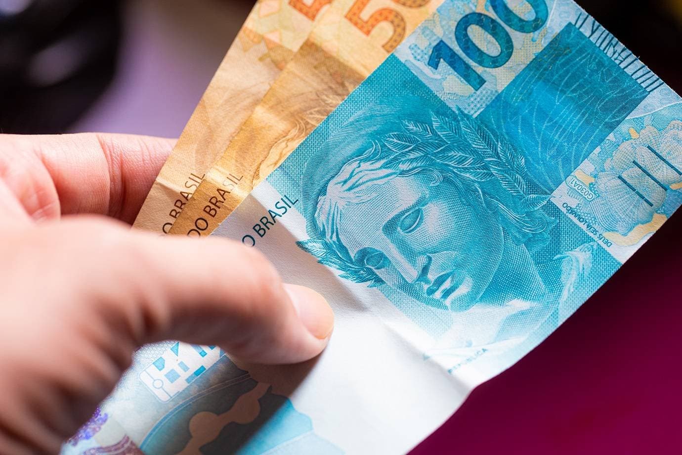 Novo Desenrola: governo vai comprar R$ 150 bi em dívidas de famílias com descontos de 90%