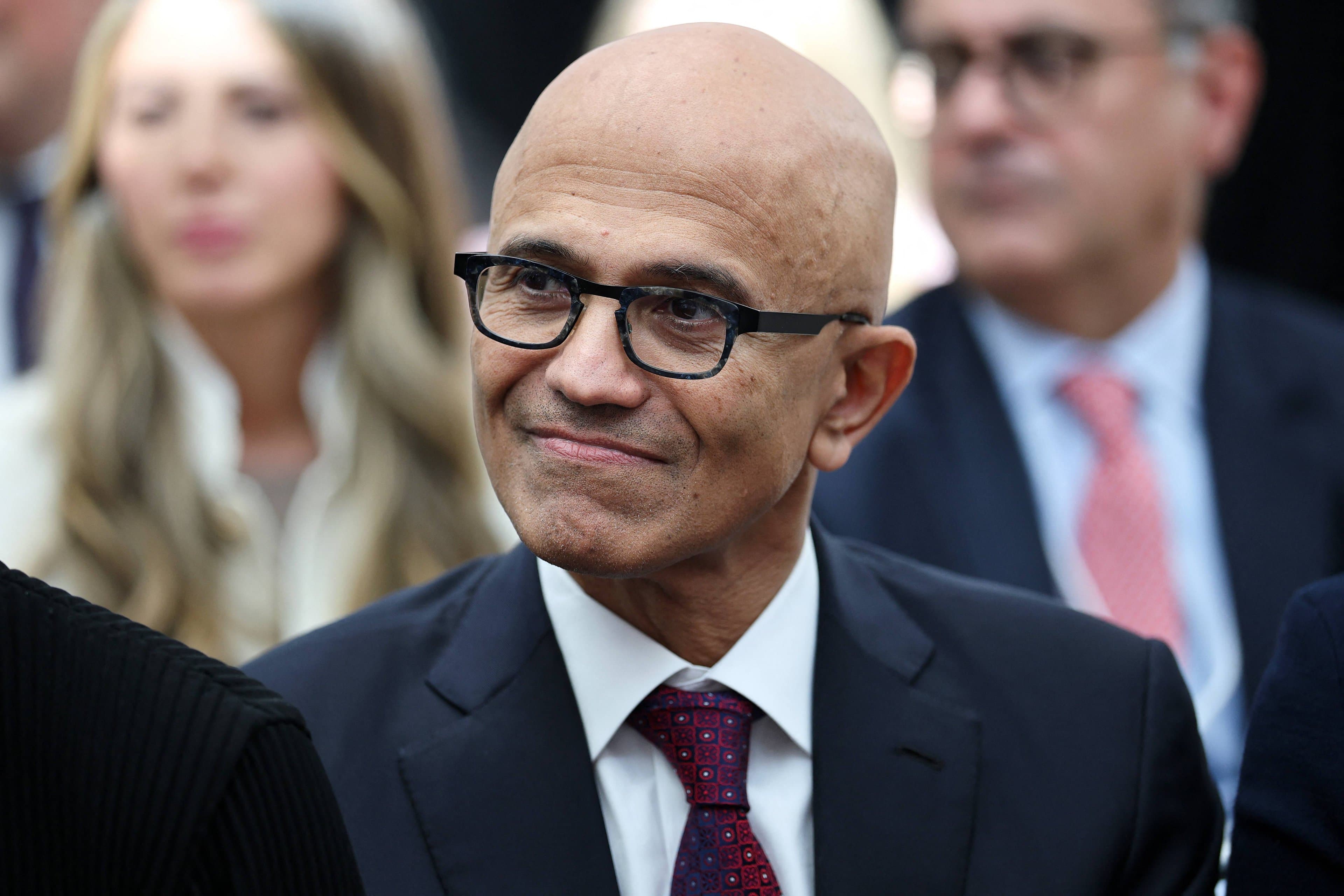 CEO da Microsoft pede 'freio de emergência' para IA avançada