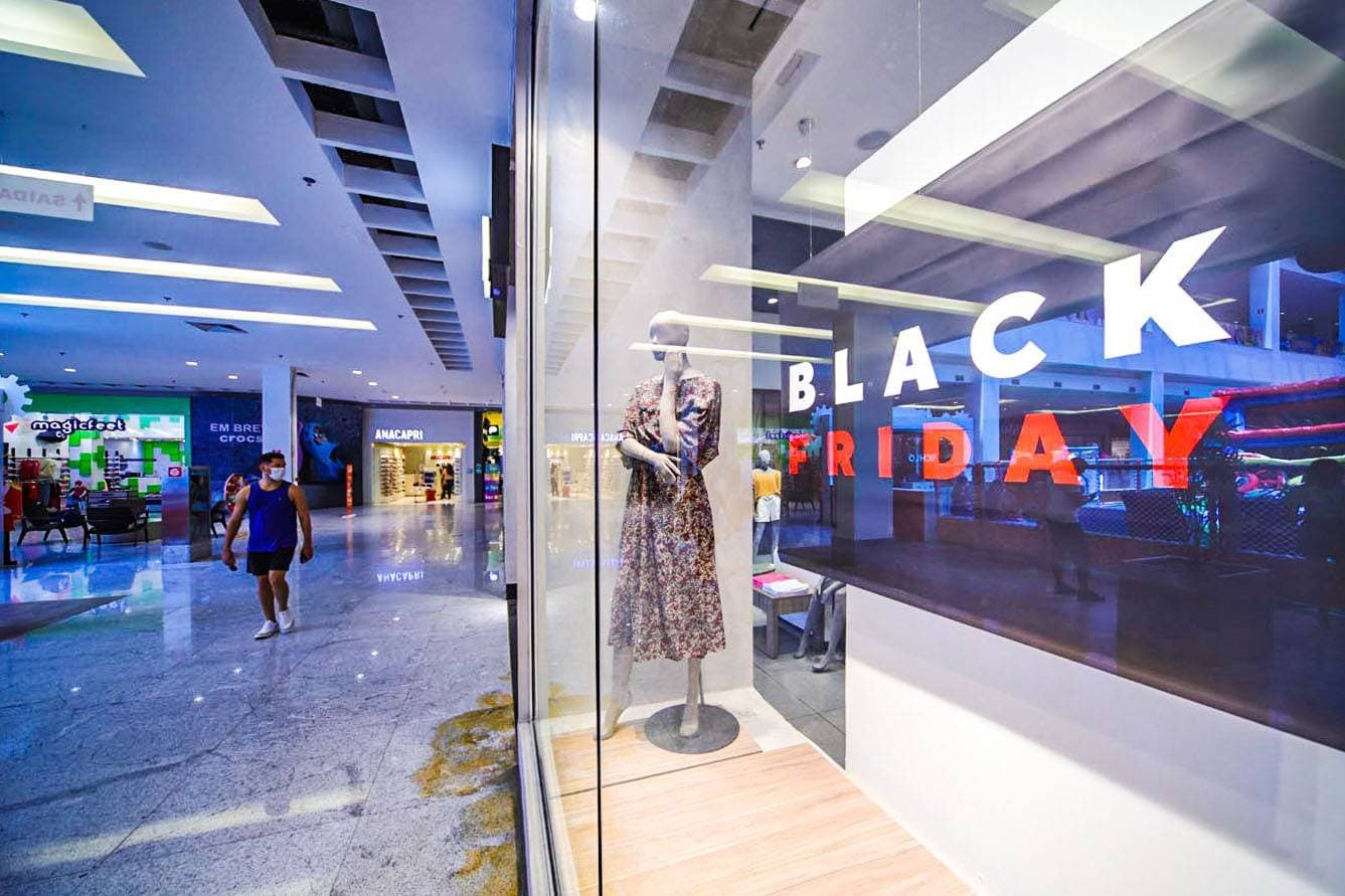 Black Friday deve movimentar R$ 13,3 bilhões, mas crise no varejo desafia vendas
