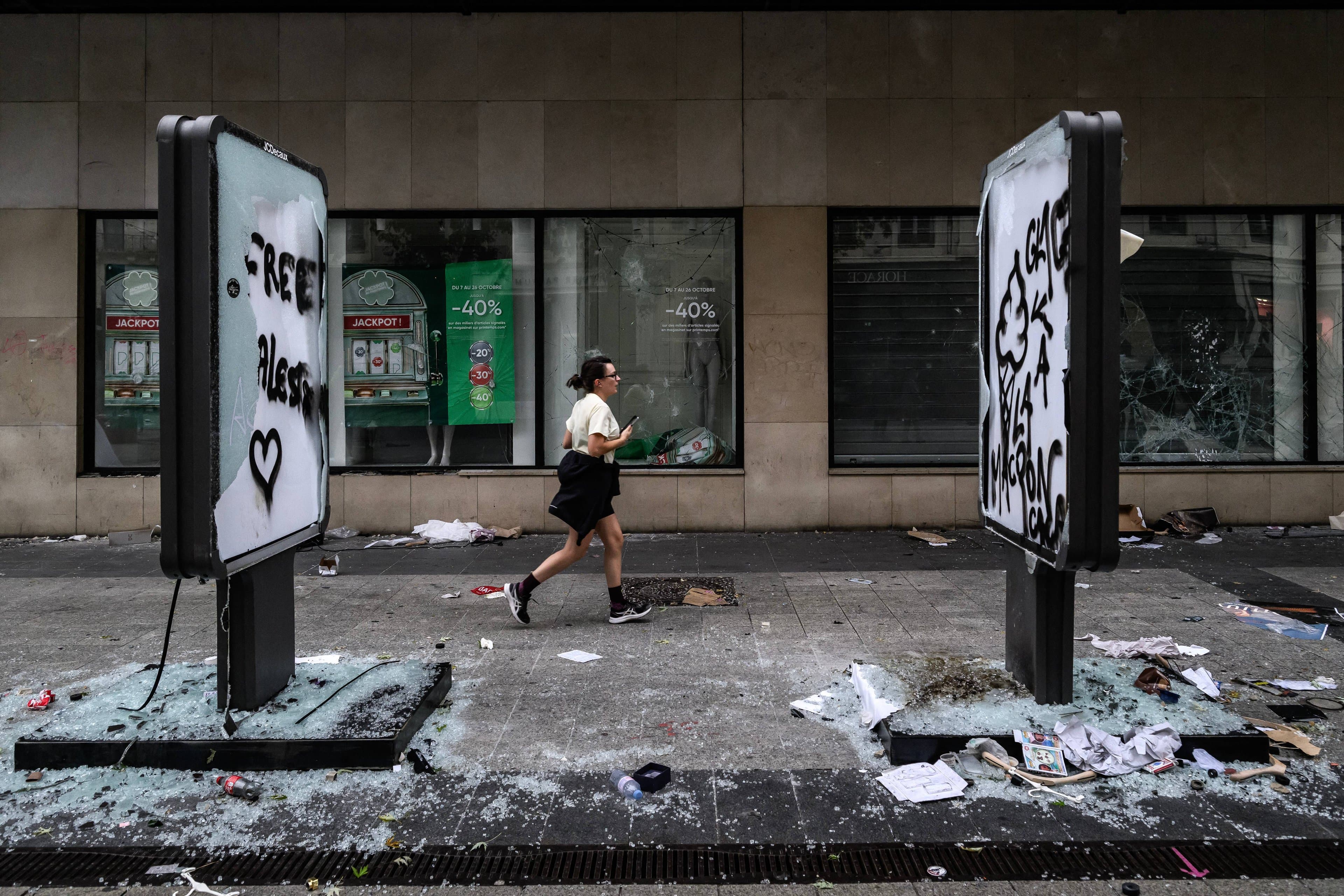 Onda de violência na França preocupa setor de turismo