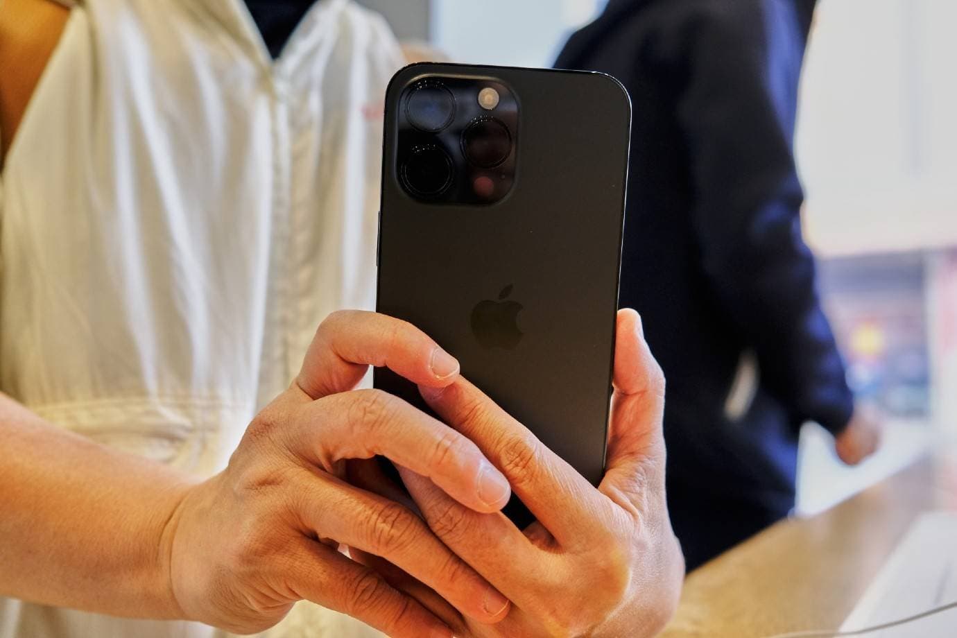Como enviar uma foto do iPhone sem compartilhar onde ela foi tirada
