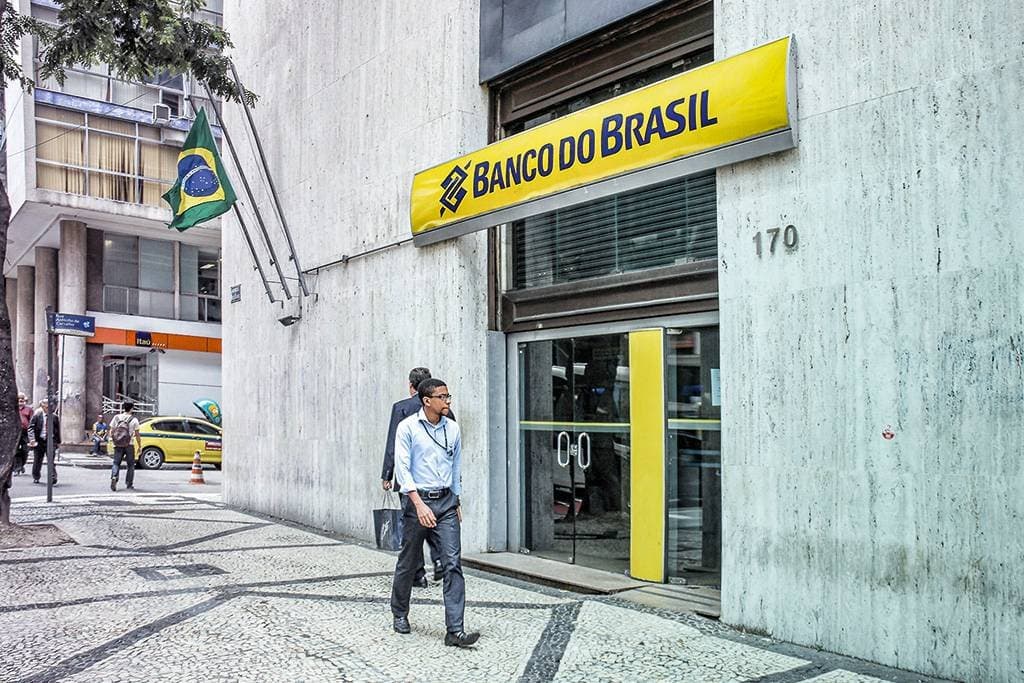 O que acontece com as ações da Petrobras e do Banco do Brasil com Lula reeleito