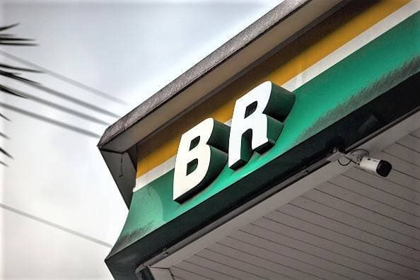 Vibra e Petrobras: o que a reeleição de Lula muda na disputa pela marca BR