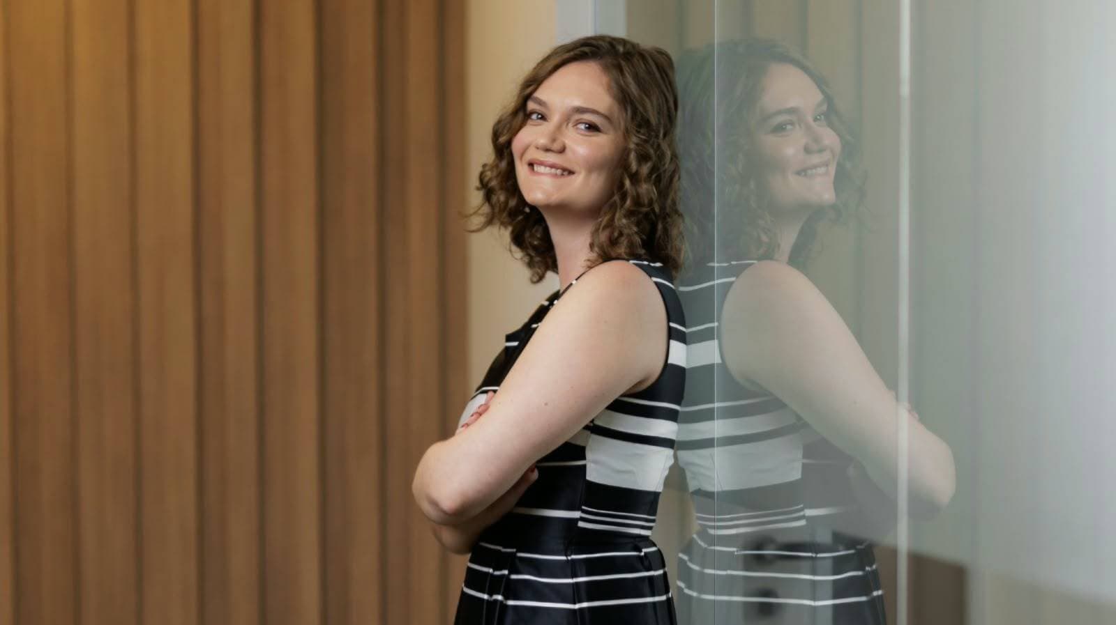 ‘O universo chutou minha bunda’: após ter o cargo extinto na Microsoft, ela virou diretora em tech