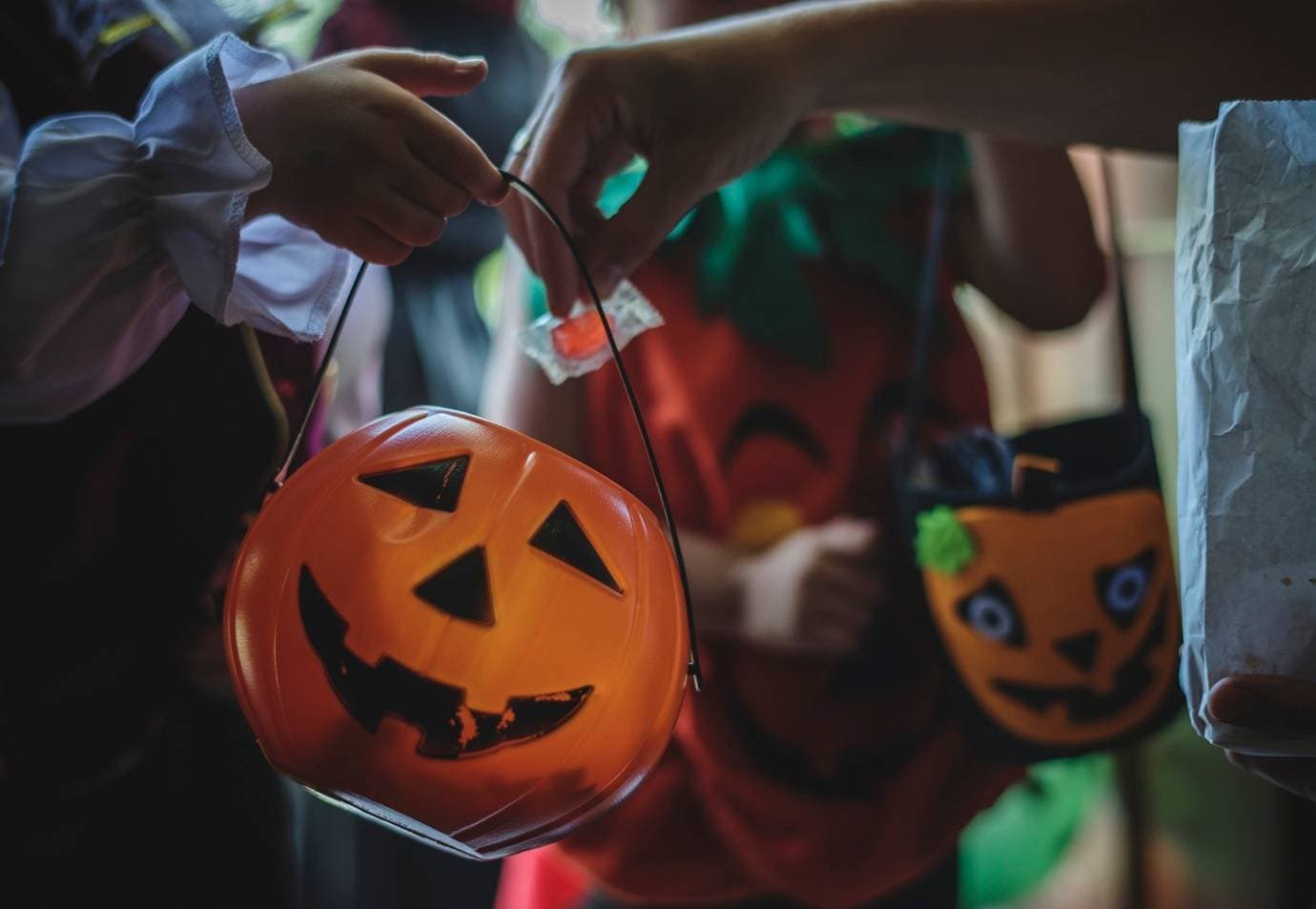 Doces ou travessuras? 6 efeitos 'perigosos' do excesso de açúcar no Halloween
