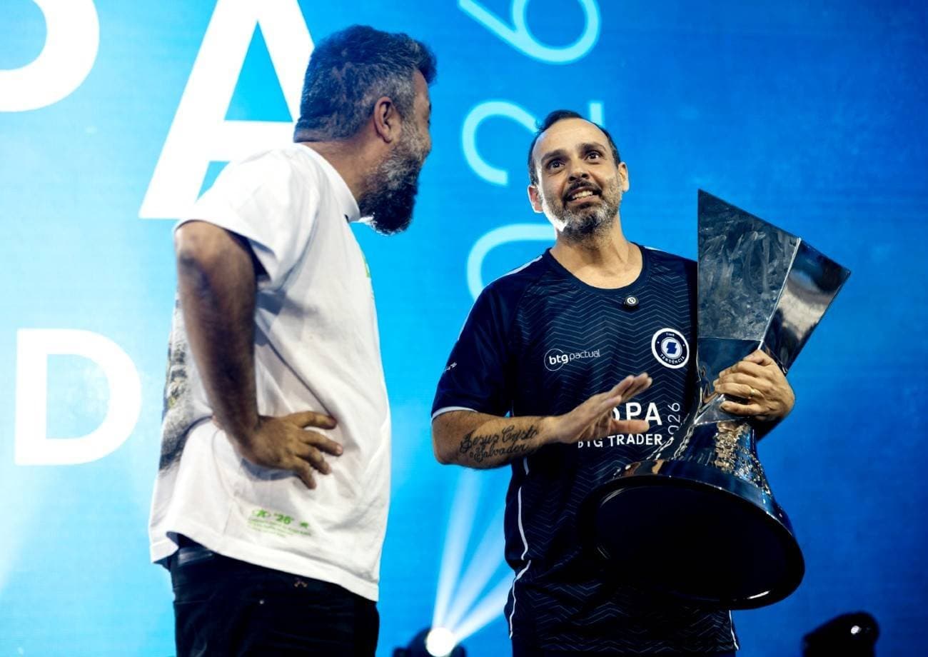 Servidor público que perdeu R$ 9 mil na Bolsa ganha R$ 1 milhão na Copa BTG Trader