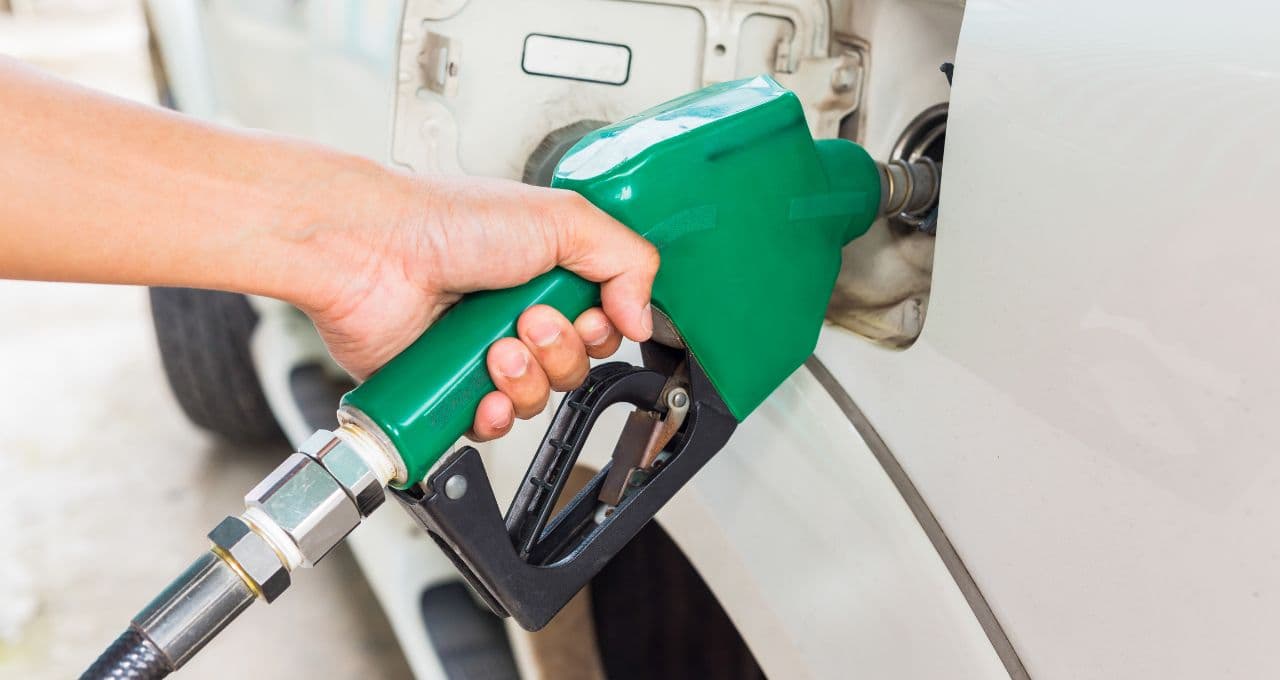 Governo Lula publica decreto com subsídio de R$ 0,44 por litro da gasolina