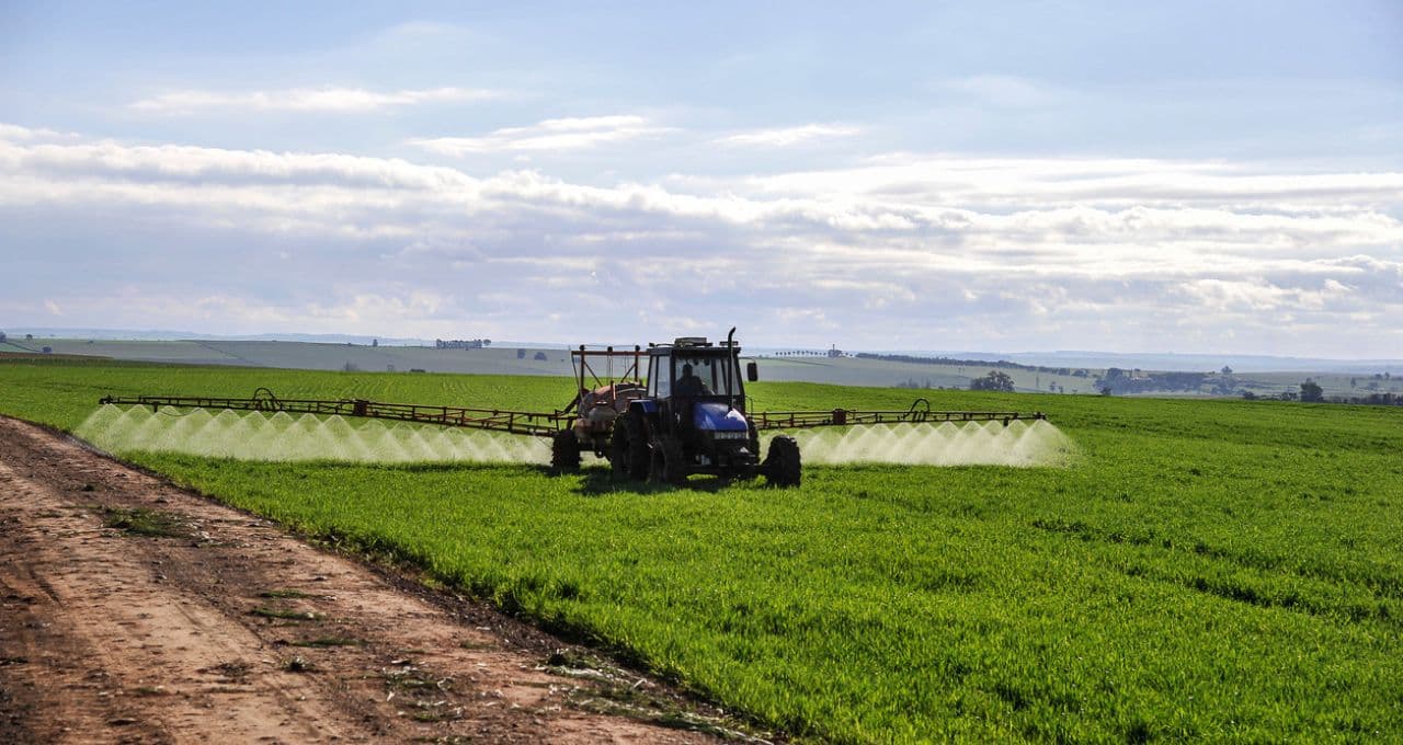 Câmara aprova projeto de desenvolvimento da indústria de fertilizantes, que volta ao Senado